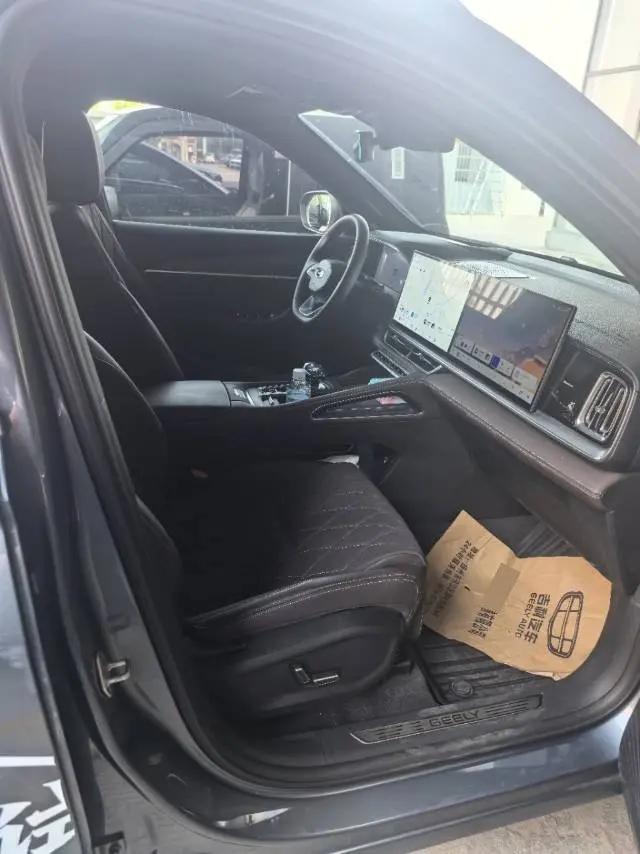 Geely 2026 XingyueL (Monjaro) 2.0TD Oriental Obsidian full moon version automatic gear 5