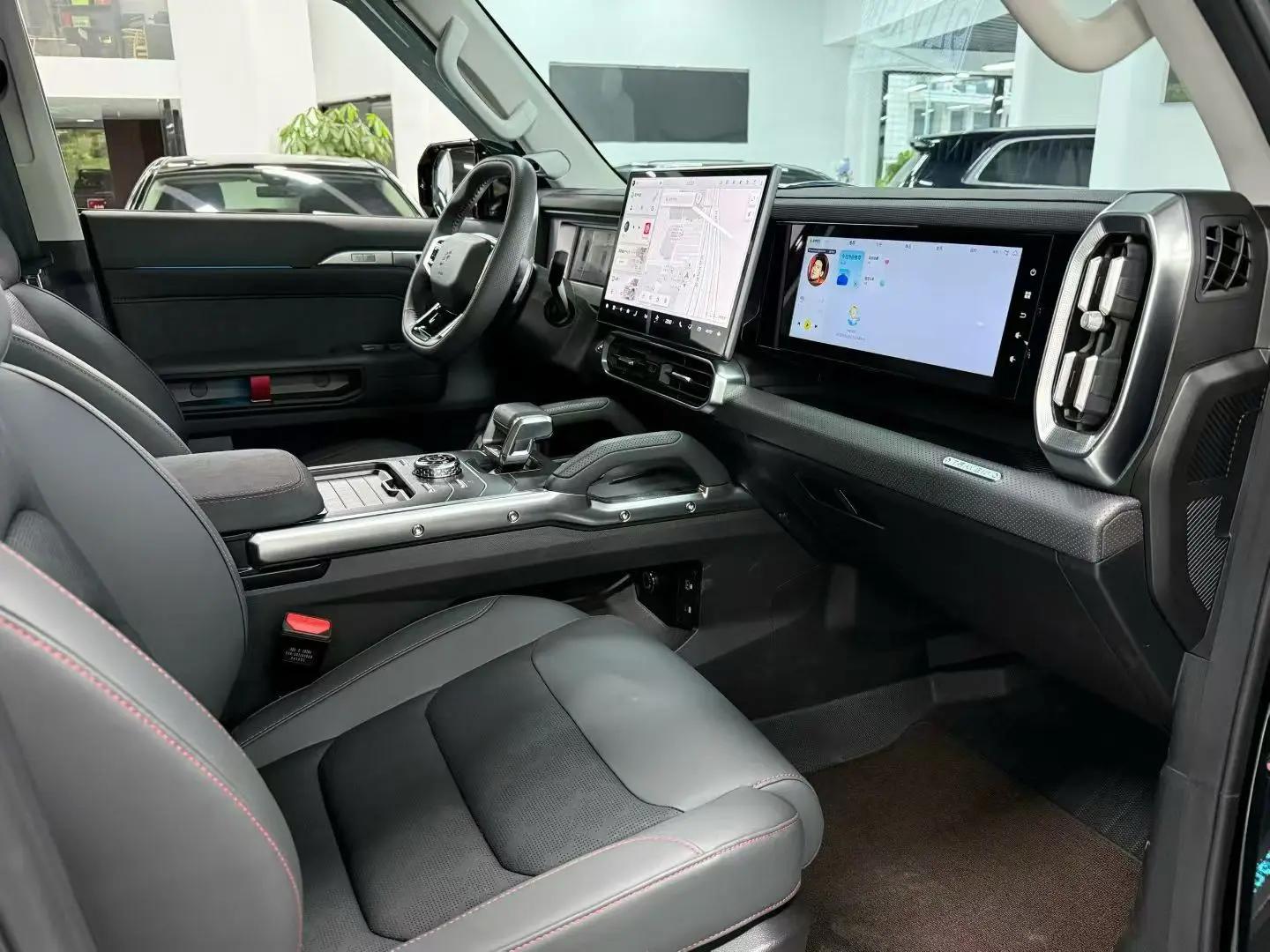 Jetour 2025 Traveler 2.0T Four-wheel Drive Star Moon Goddess Automatic Gear 3