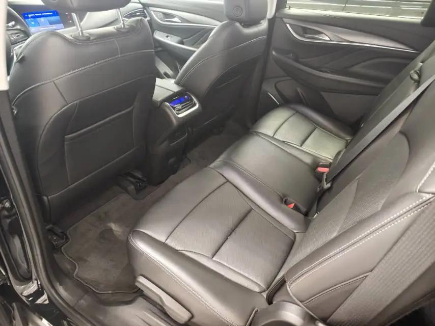 Angke Flag 2022 652T Two-Drive Honorable 7-seat 3
