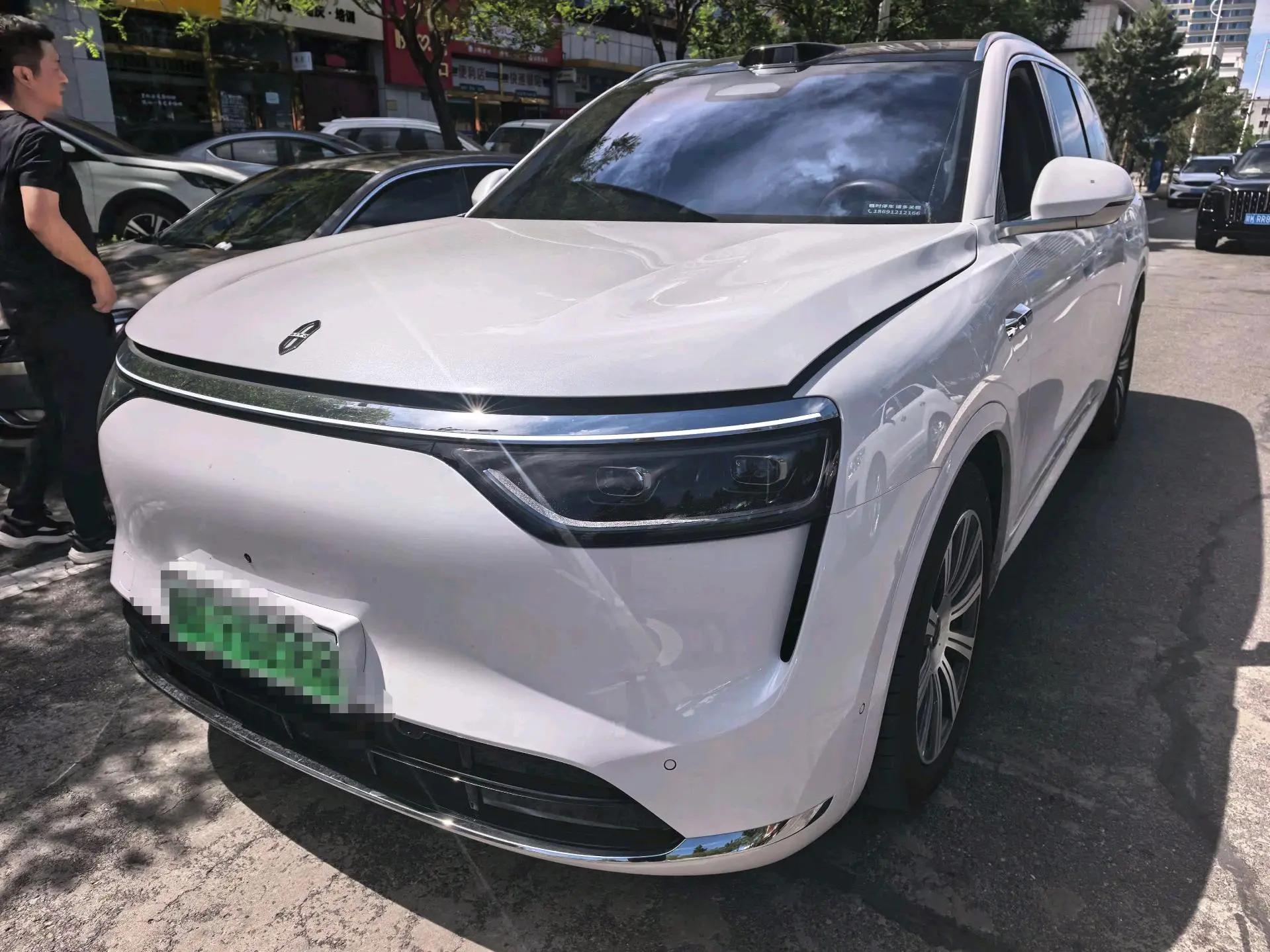 AITO M8 2025 extended range Max version 53.4kWh 6-seat version