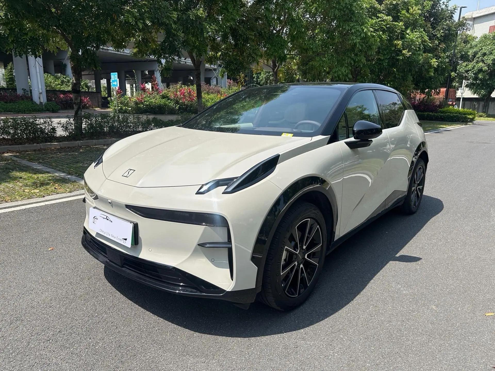 打开图片灯箱:Zeekr 2025 Zeekr X Four-Seat Rear-Wheel-Drive Magic Cube Edition Automatic