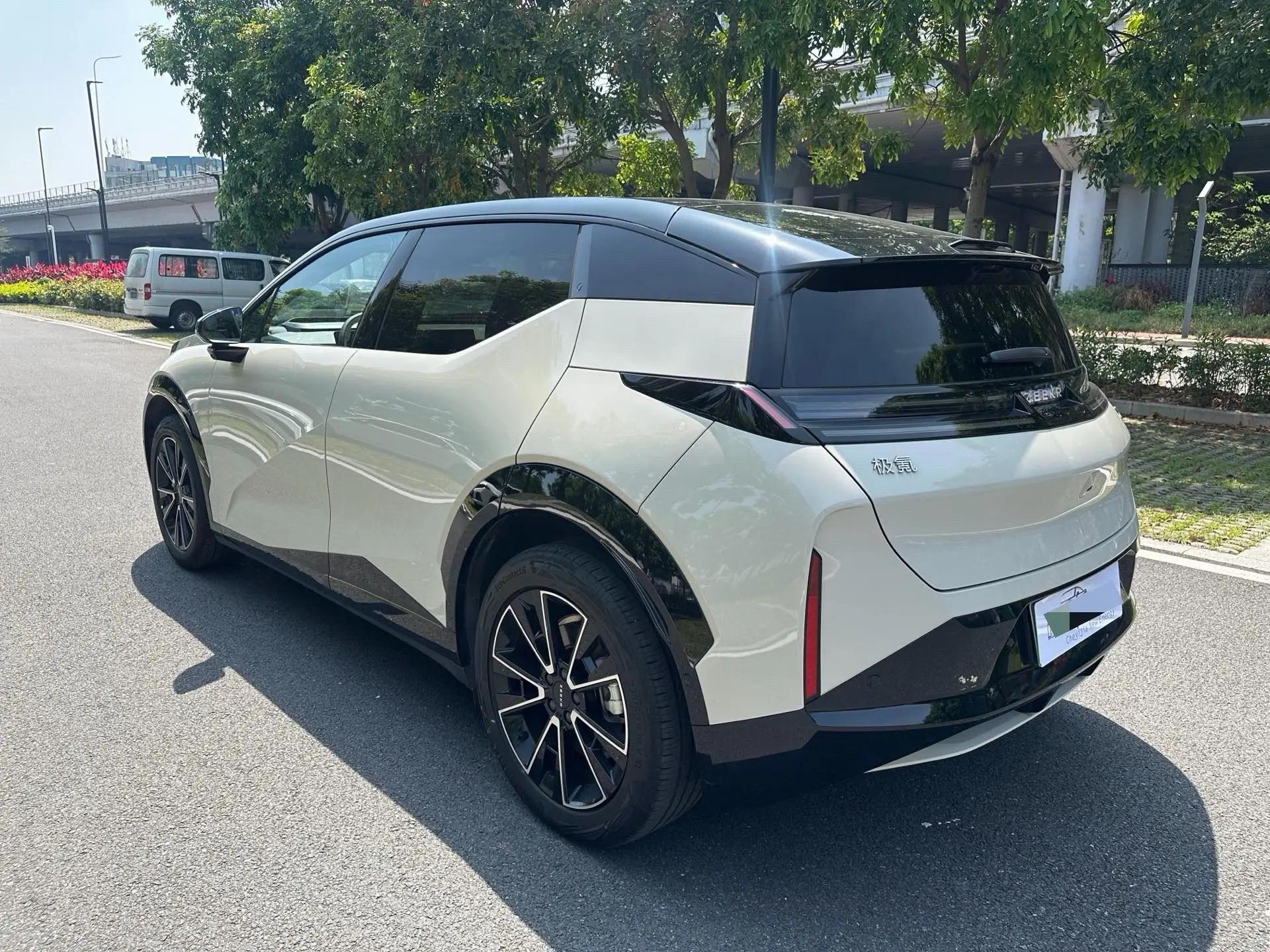 Zeekr 2025 Zeekr X Four-Seat Rear-Wheel-Drive Magic Cube Edition Automatic 7
