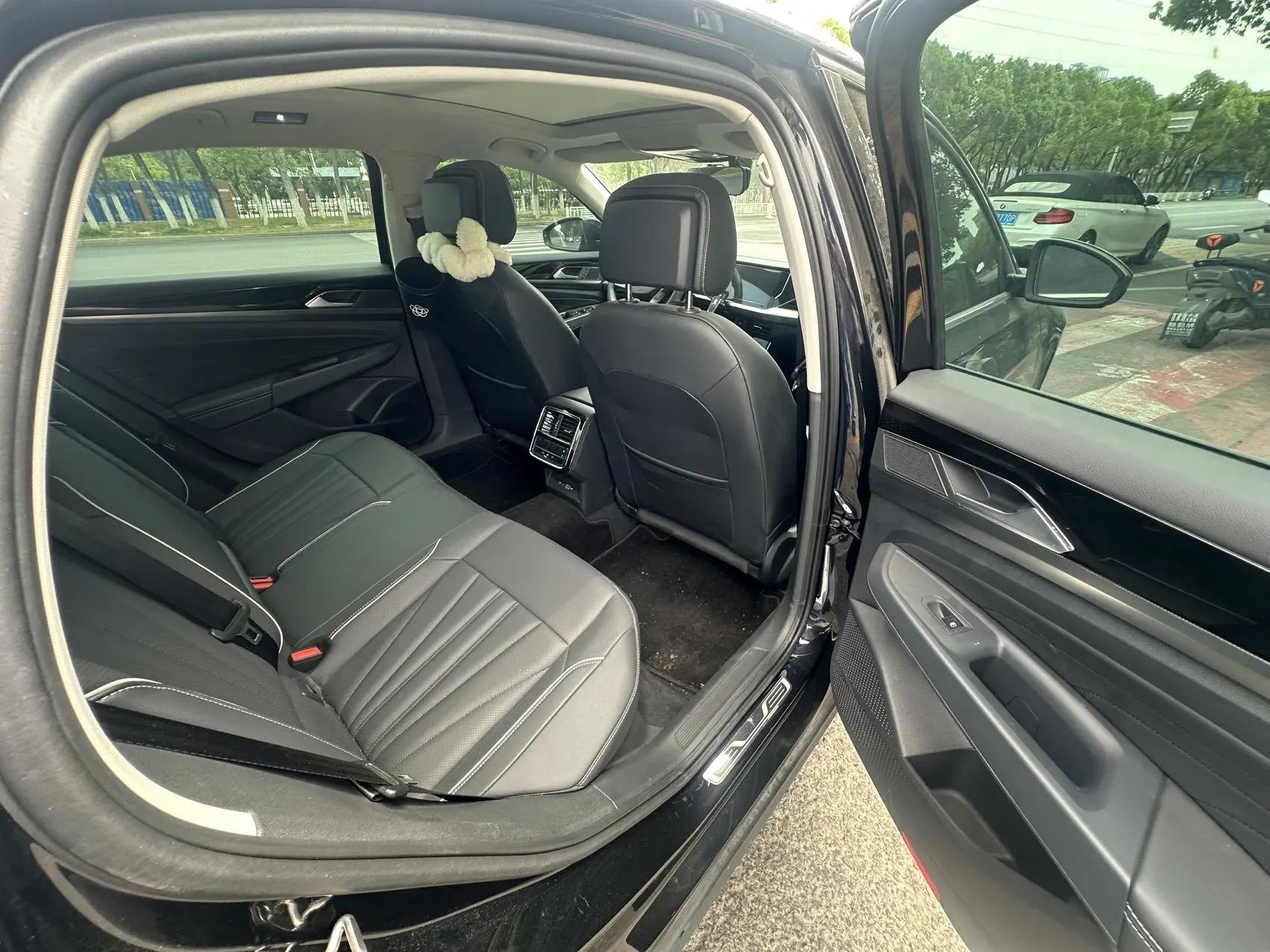 Volkswagen 2024 Passat 2.0TSI 330TSI Starry Sky Elite Edition Automatic 5