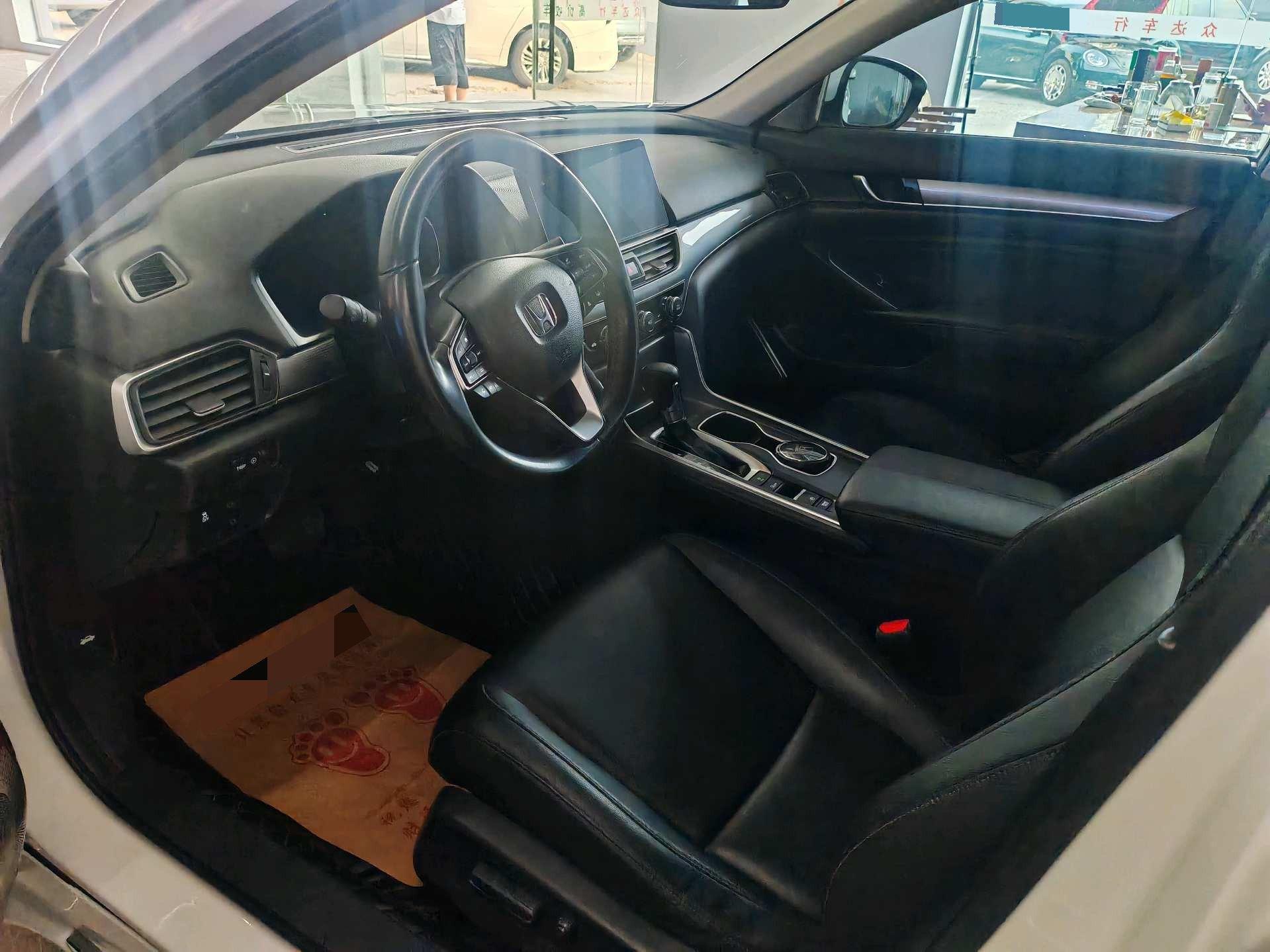 Accord 2022 260TURBO Deluxe Edition 2