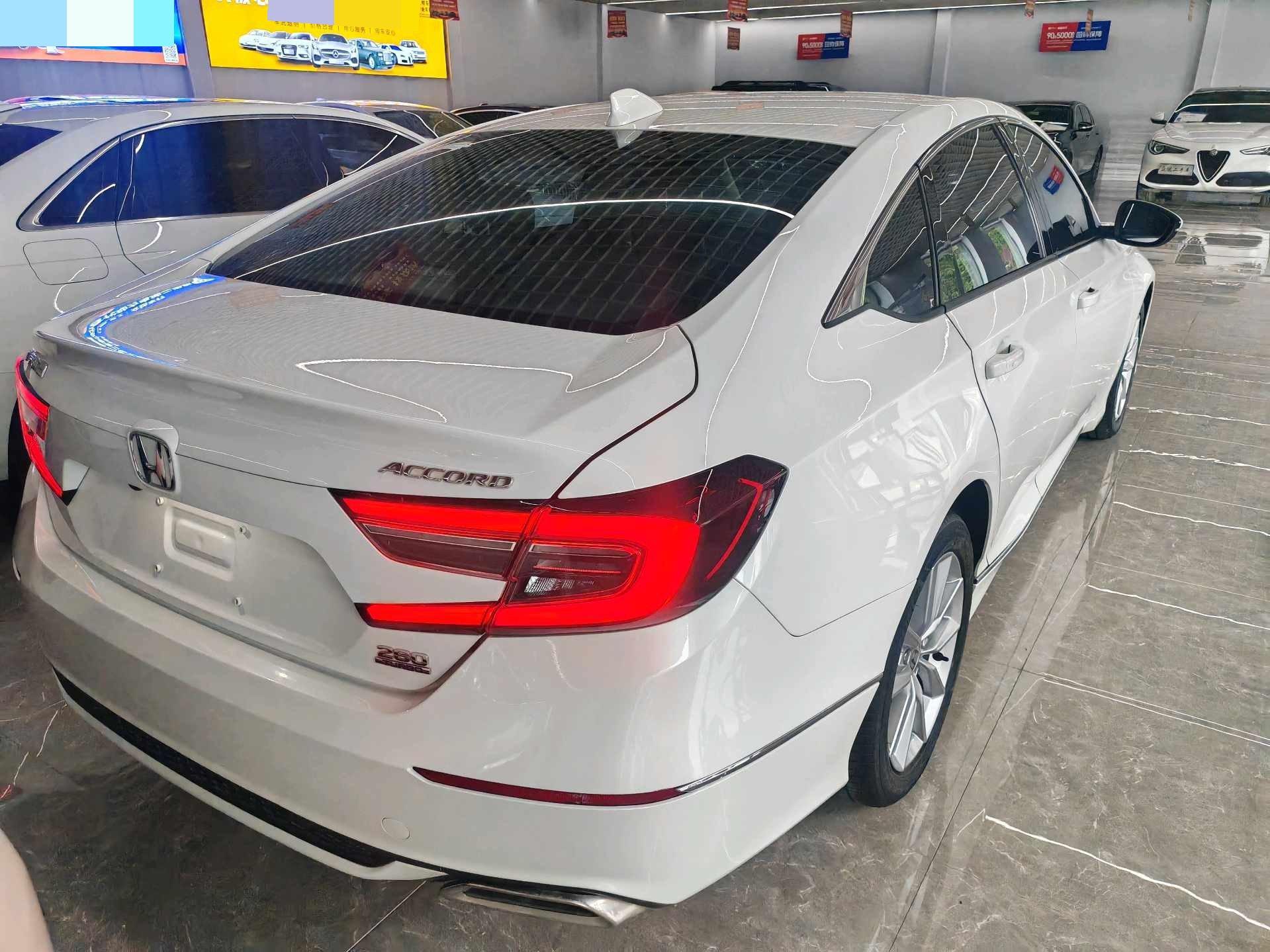 Accord 2022 260TURBO Deluxe Edition 5