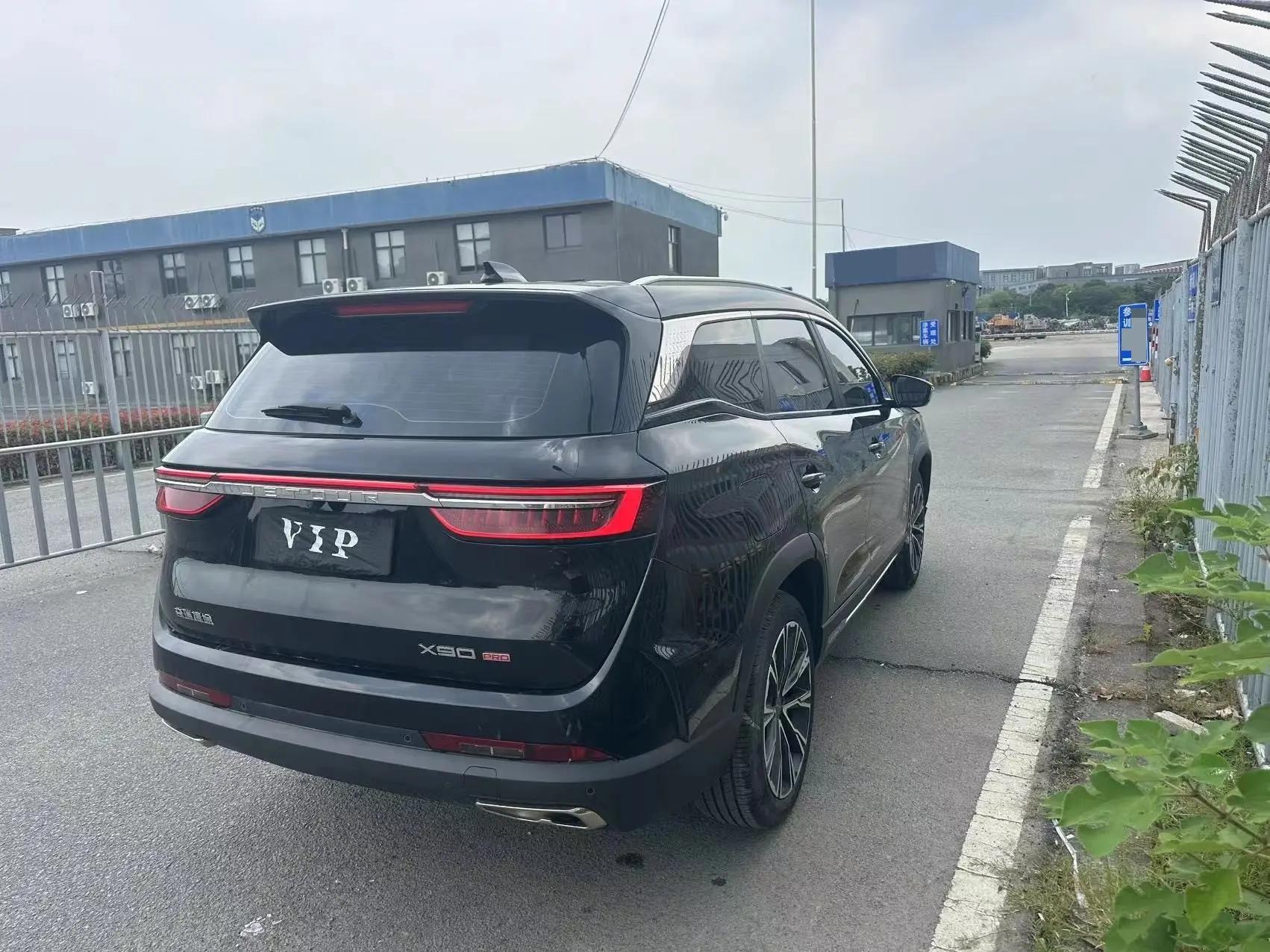 Jetour X90 PRO 2024 2.0T DCT Deluxe Edition 5 10