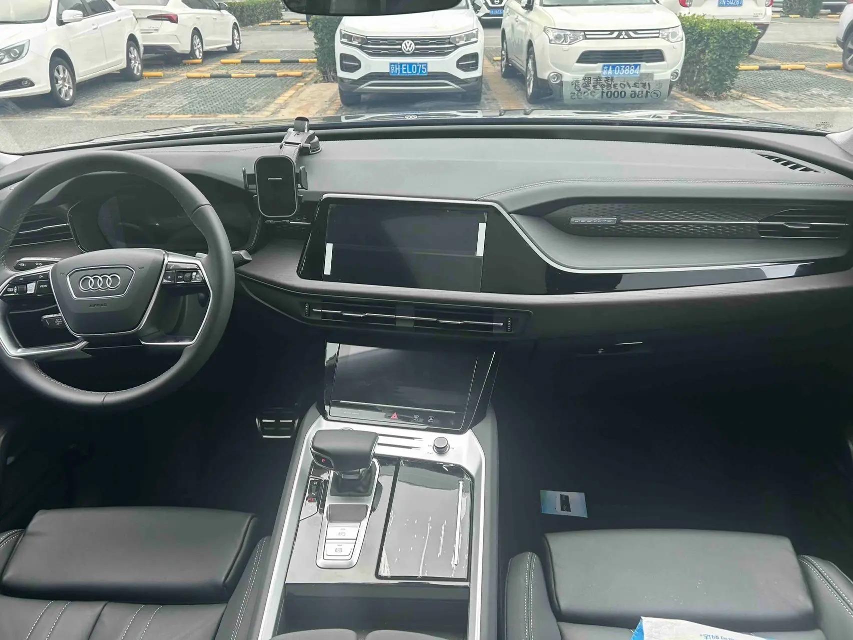 Audi 2025 Q6 2.0TFSI 40TFSI Quattro Commemorative Edition Yu Lin Set 7-seat Automatic Block 5
