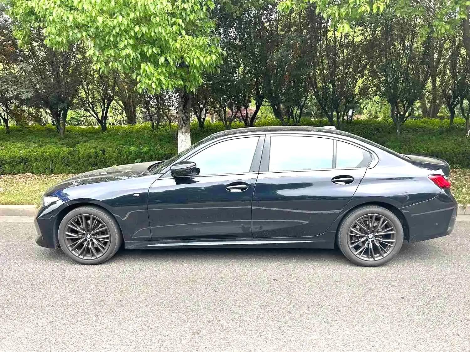 BMW 3 Series 2023 325Li M Sports Night Suit 2