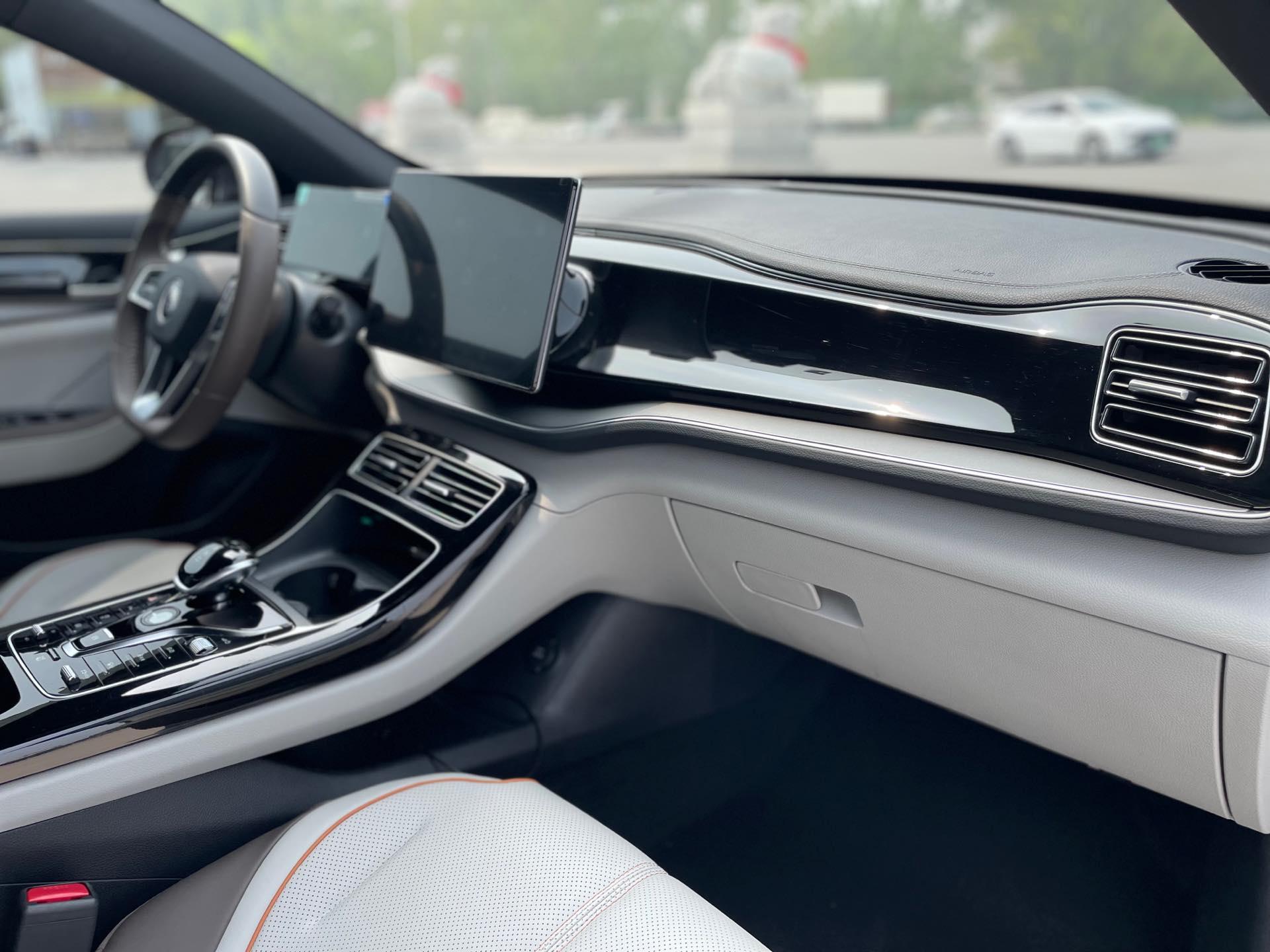 Qin PLUS 2021 DM-i 120KM Honorable Model 11