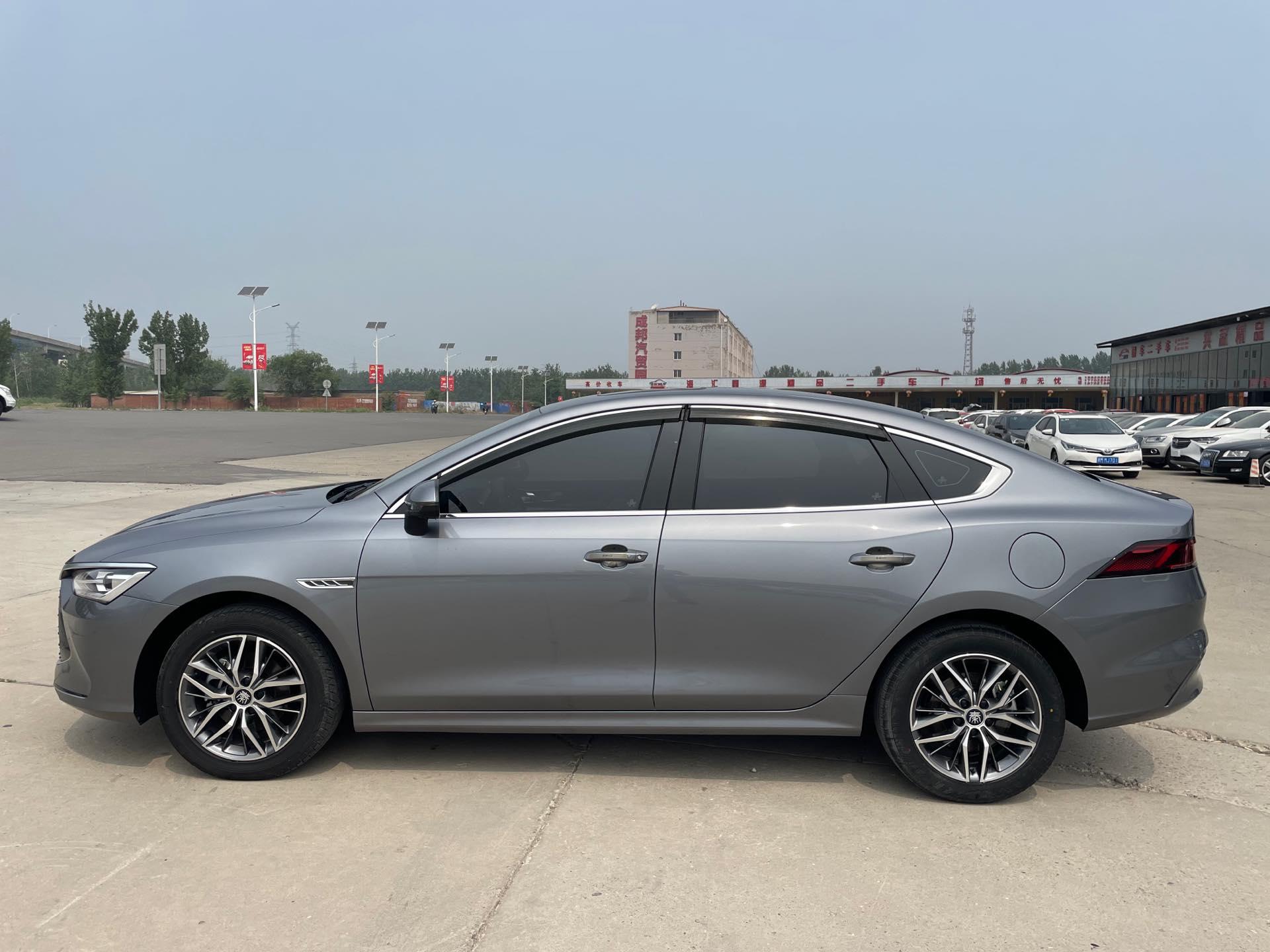 Qin PLUS 2021 DM-i 120KM Honorable Model 7