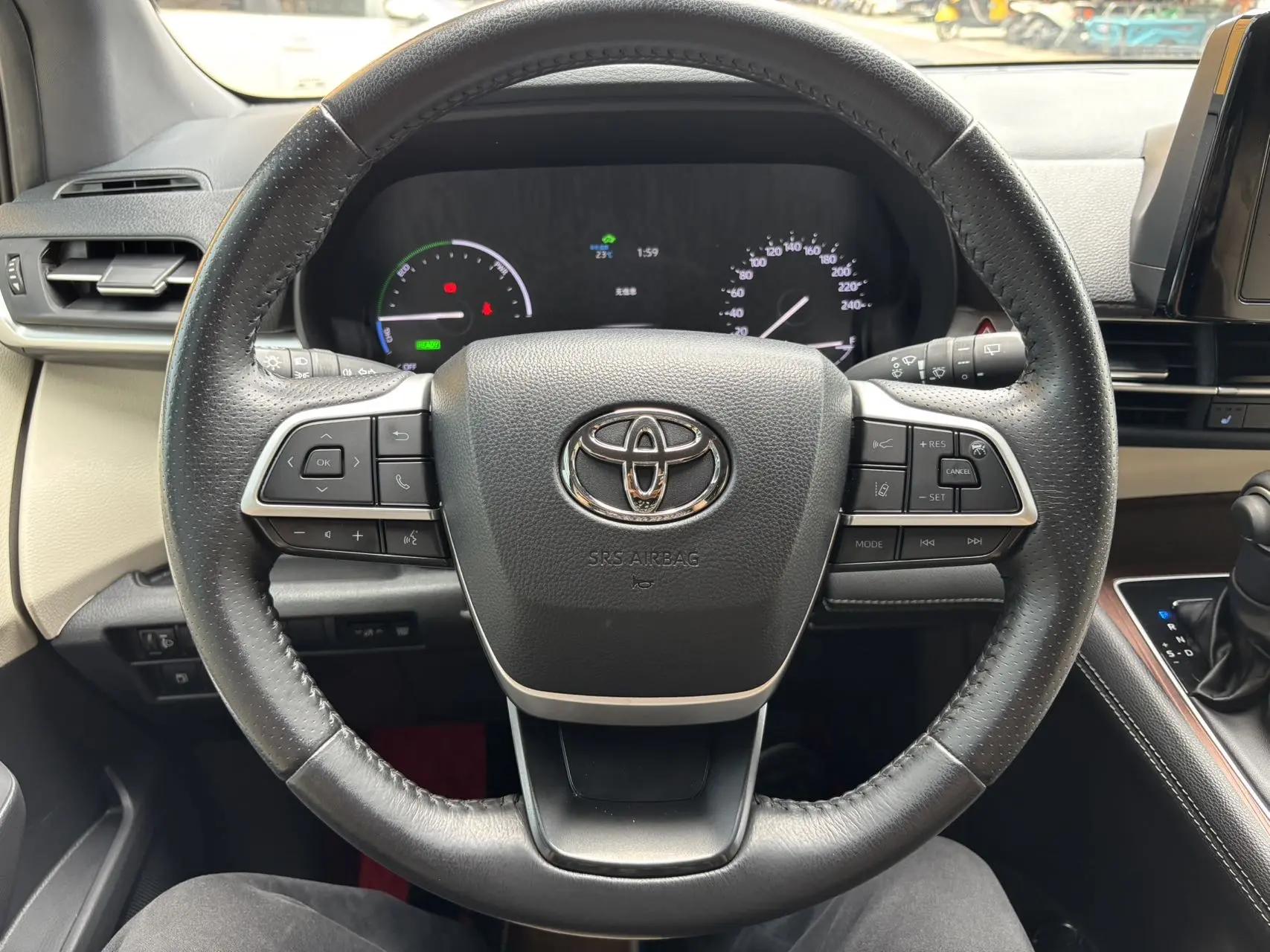Toyota 2023 Sana 2.5 Stepless Deluxe Edition Automatic Gear 16