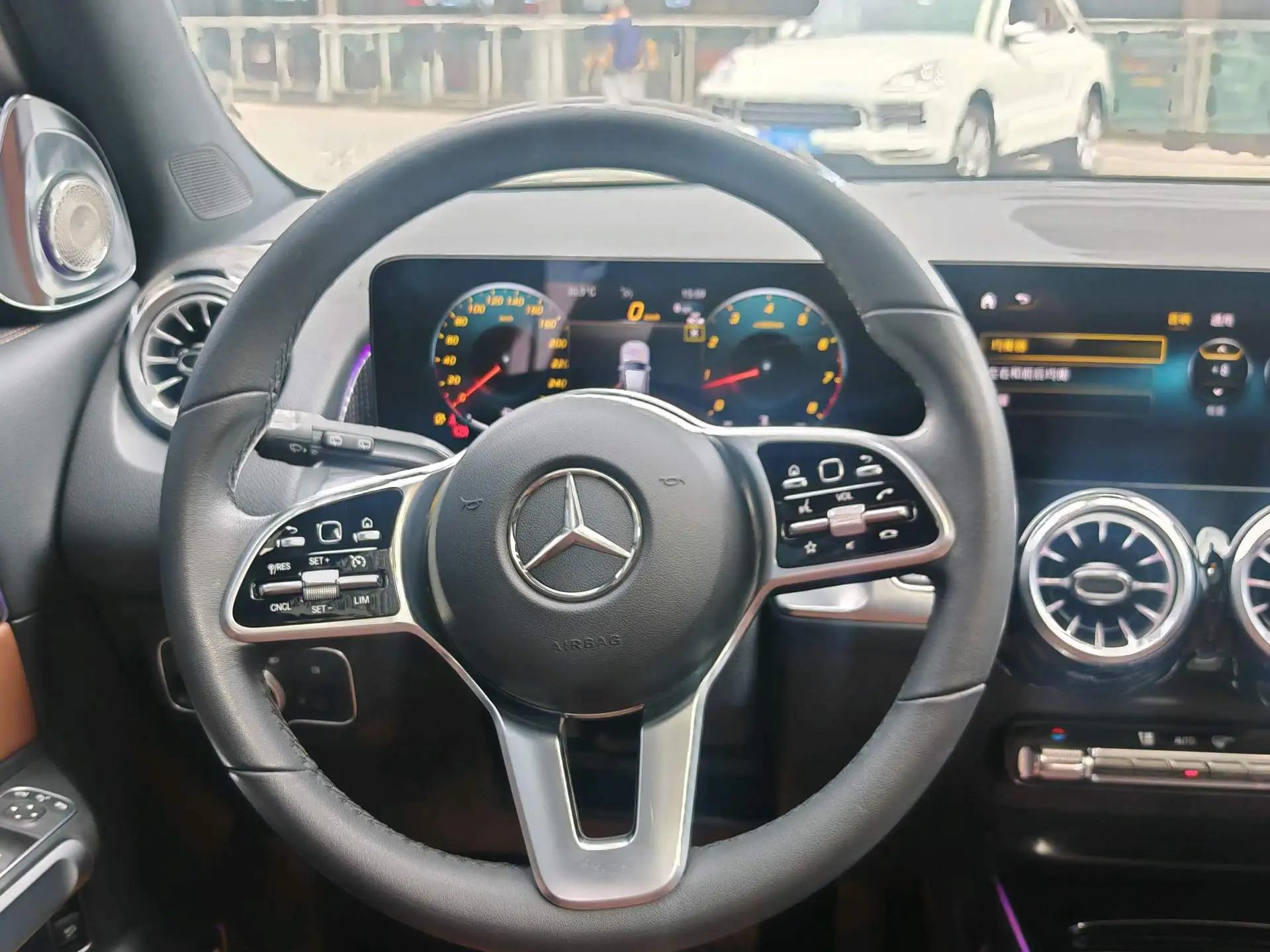 Mercedes Benz GLB 2023 GLB 220 Fashion 8