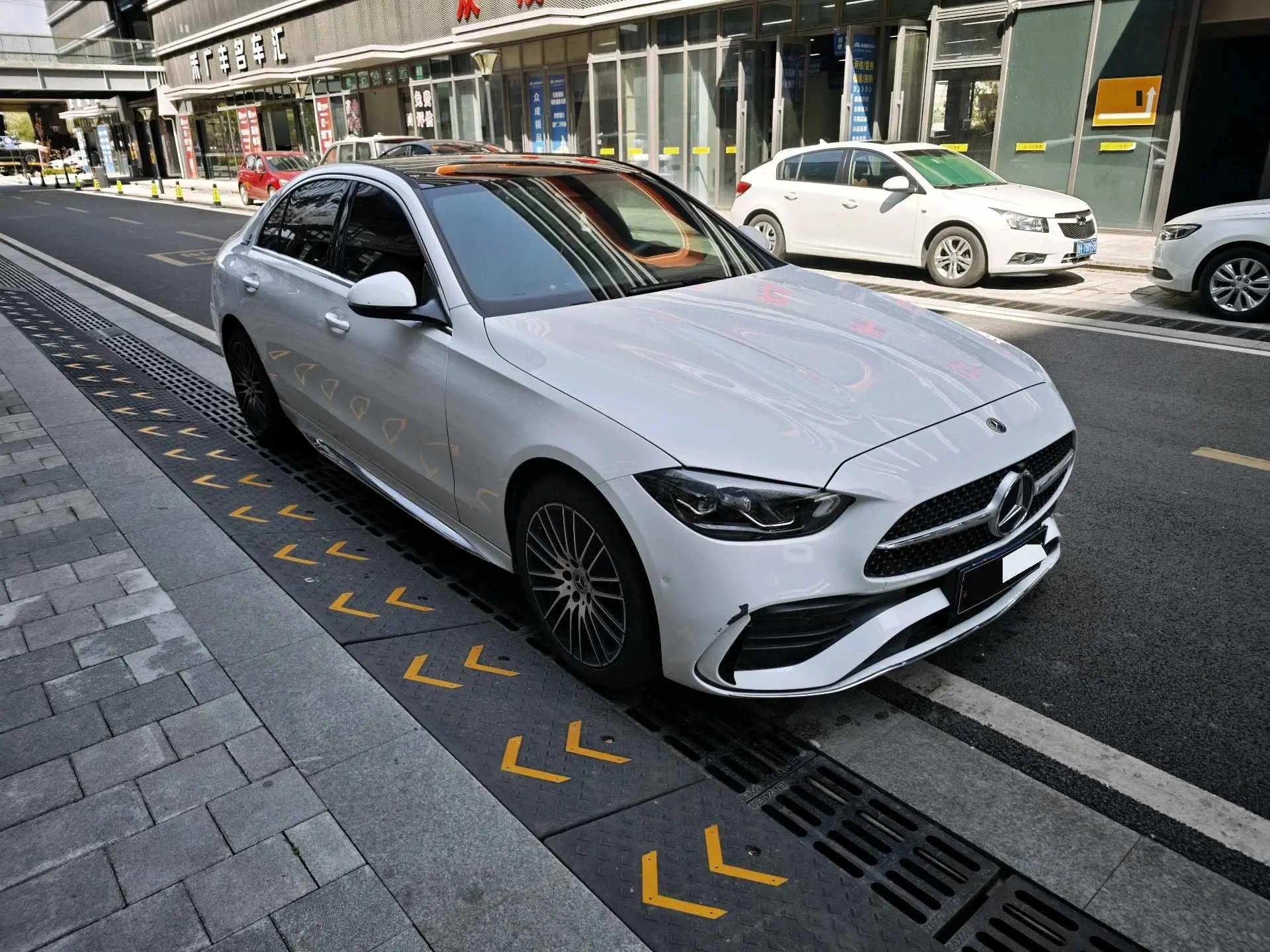 Mercedes Benz Class C 2023 C 260 L Sports Edition 3