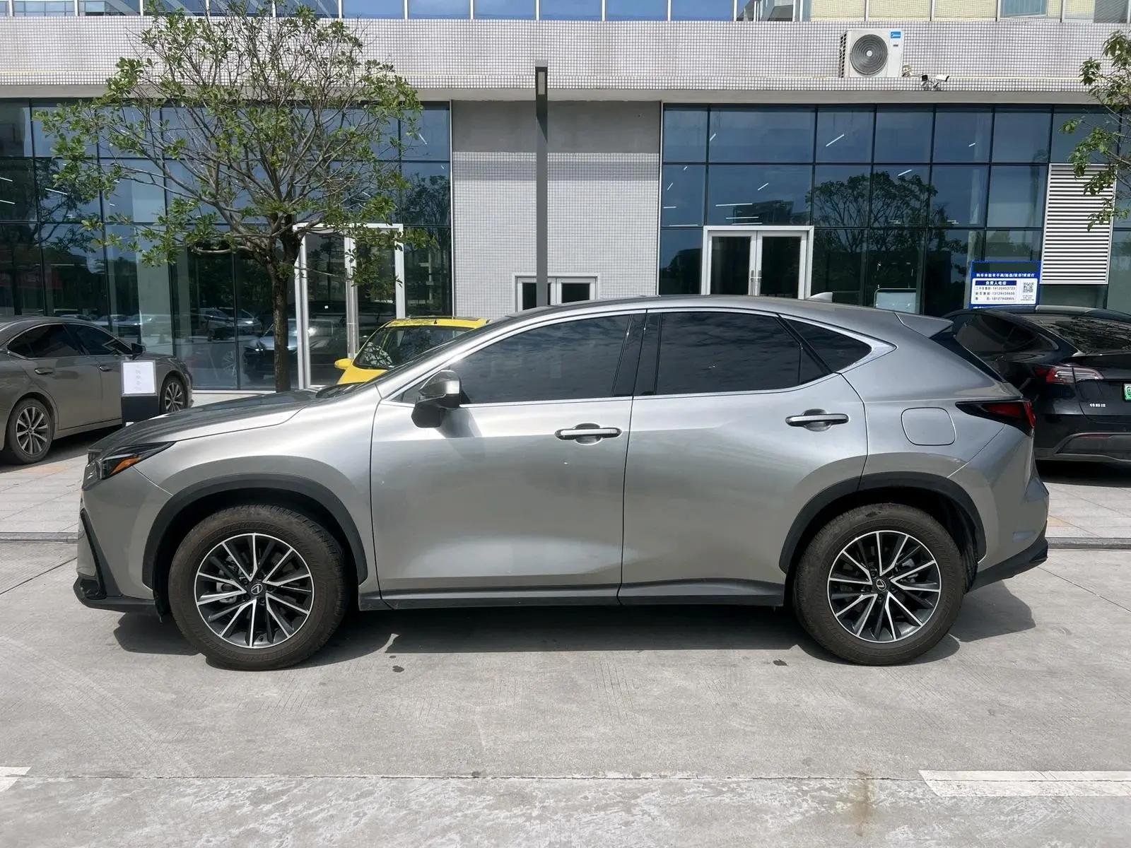 Lexus NX (imported) 2025 NX200 2.0 stepless FUN automatic gear 3