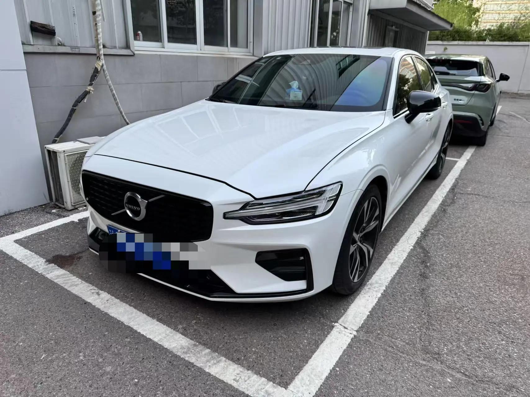 Volvo S60 2021 T4 Zhiyuan Sports Edition