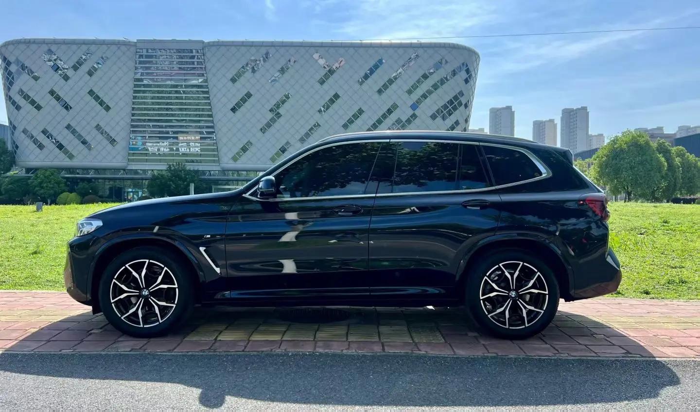 BMW 2023 X3 xDrive25i 2.0T M Sport Package Automatic 3