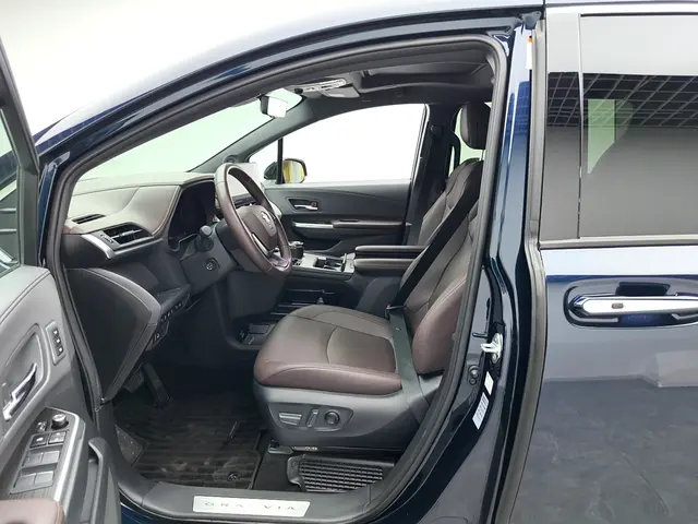 Toyota 2023 Grevia HYBRID 2.5 Stepless Flagship VIP Edition Automatic Gear 7