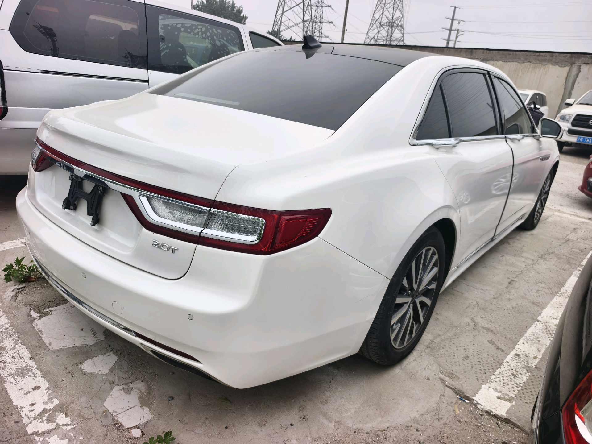 Lincoln mainland 2019 2.0T two-wheel drive distinguished version of the national v 2