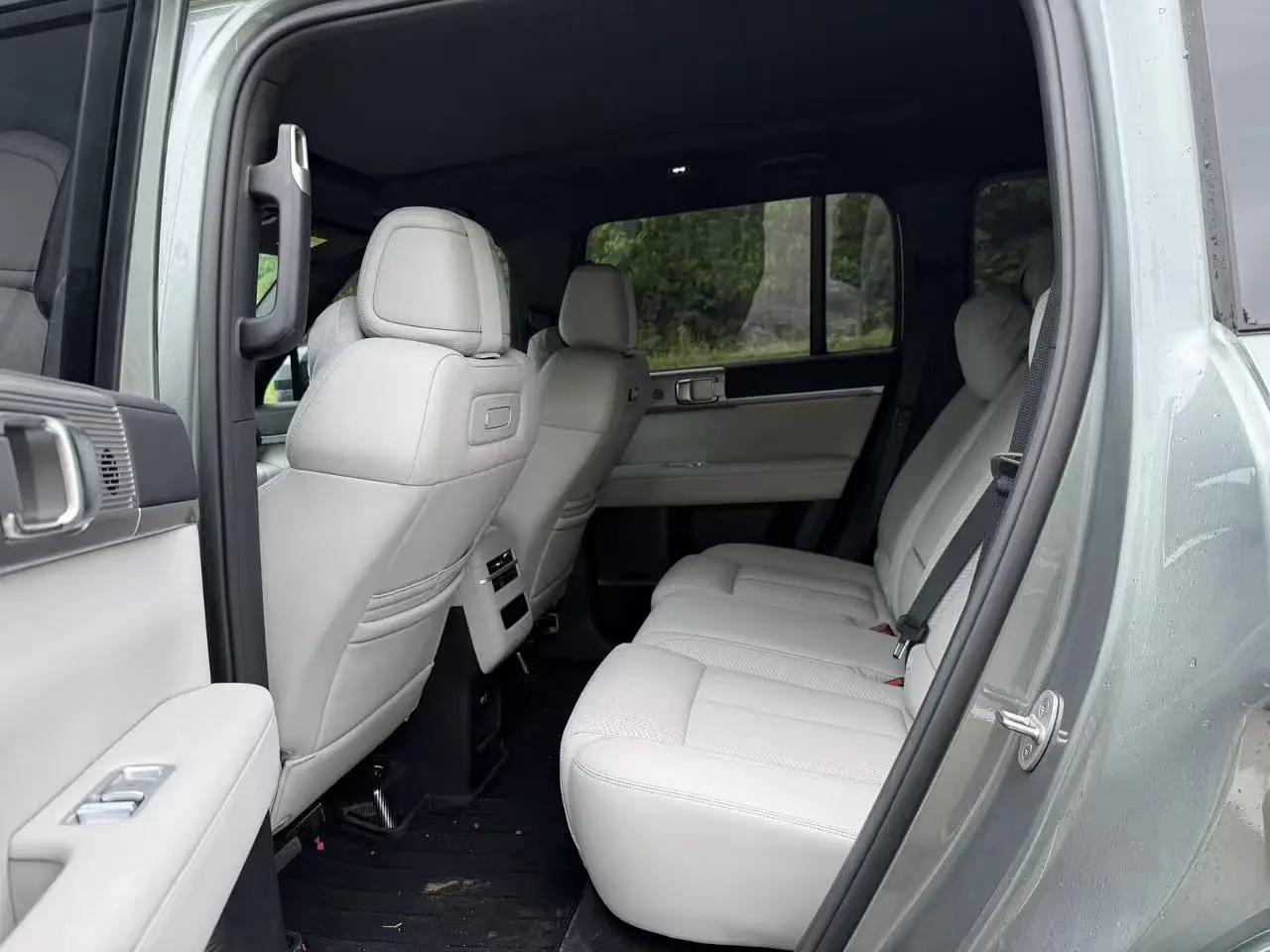 FangChengBao 2025 titanium 7 1.5T stepless 190KM four-wheel drive Ultra version of automatic gear 7