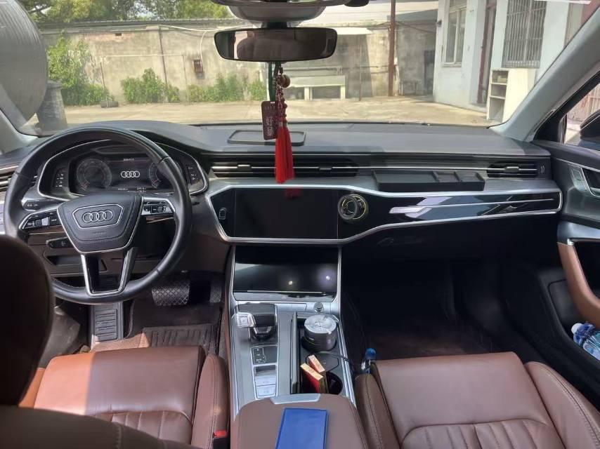 Audi A6L 2022 model changed to 45 TFSI dynamic model 4