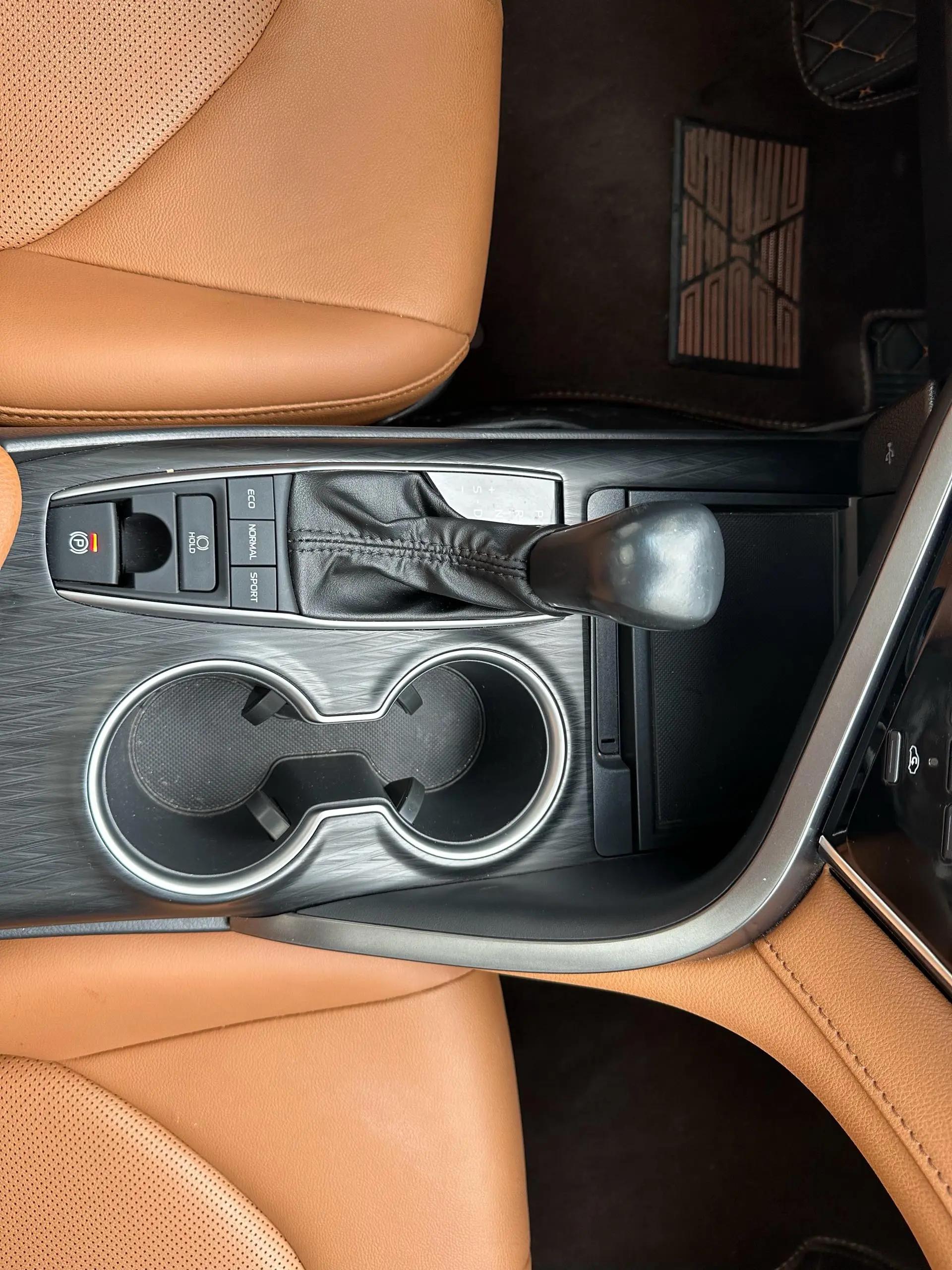 Toyota 2023 Camry 2.5G Deluxe Edition Automatic Gear 13