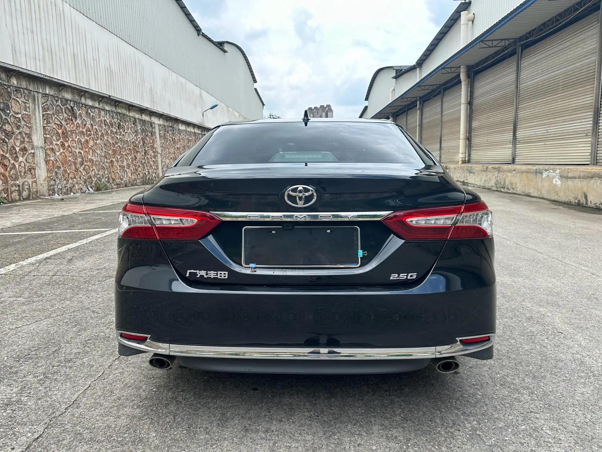 Toyota 2023 Camry 2.5G Deluxe Edition Automatic Gear 4