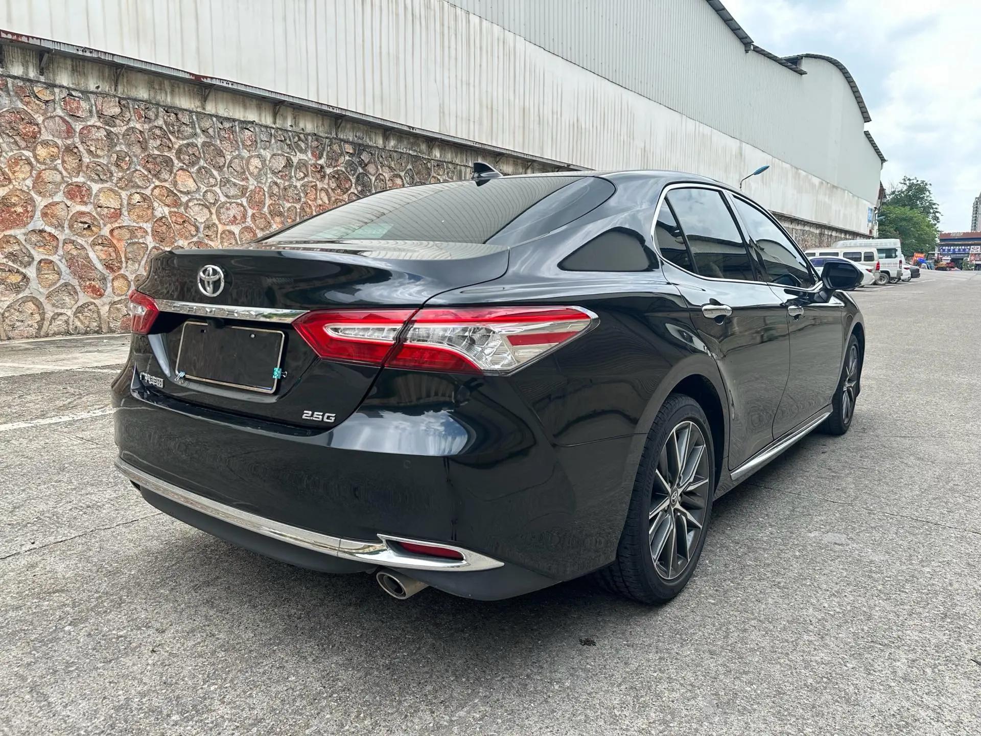 Toyota 2023 Camry 2.5G Deluxe Edition Automatic Gear 5