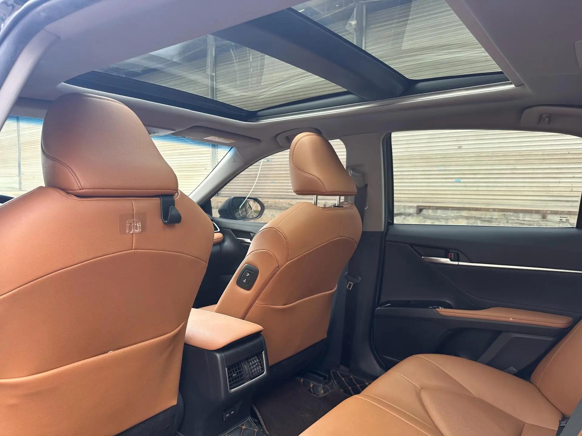 Toyota 2023 Camry 2.5G Deluxe Edition Automatic Gear 8