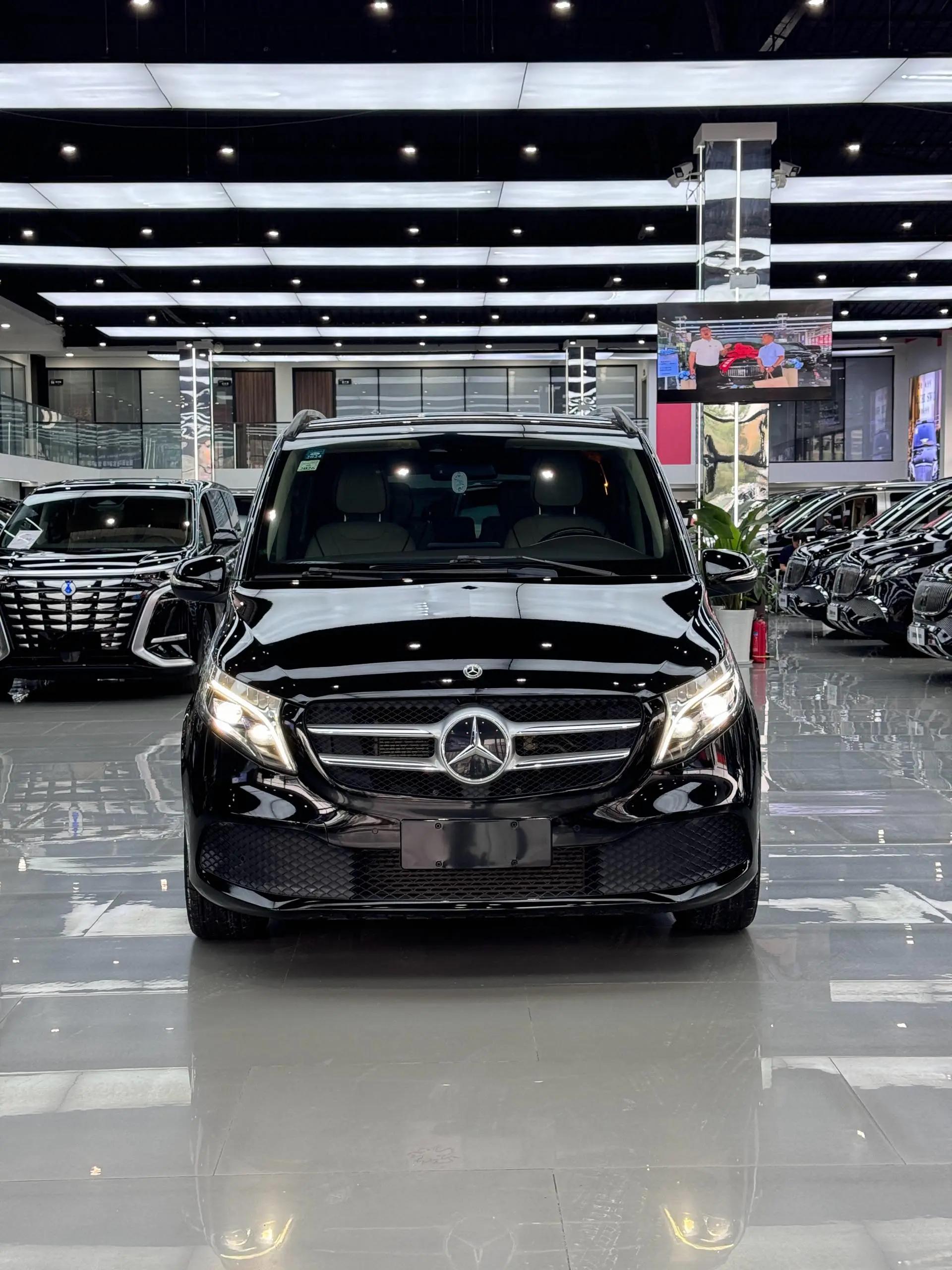 Mercedes Benz Class V 2020V 260 Pilot Edition 3
