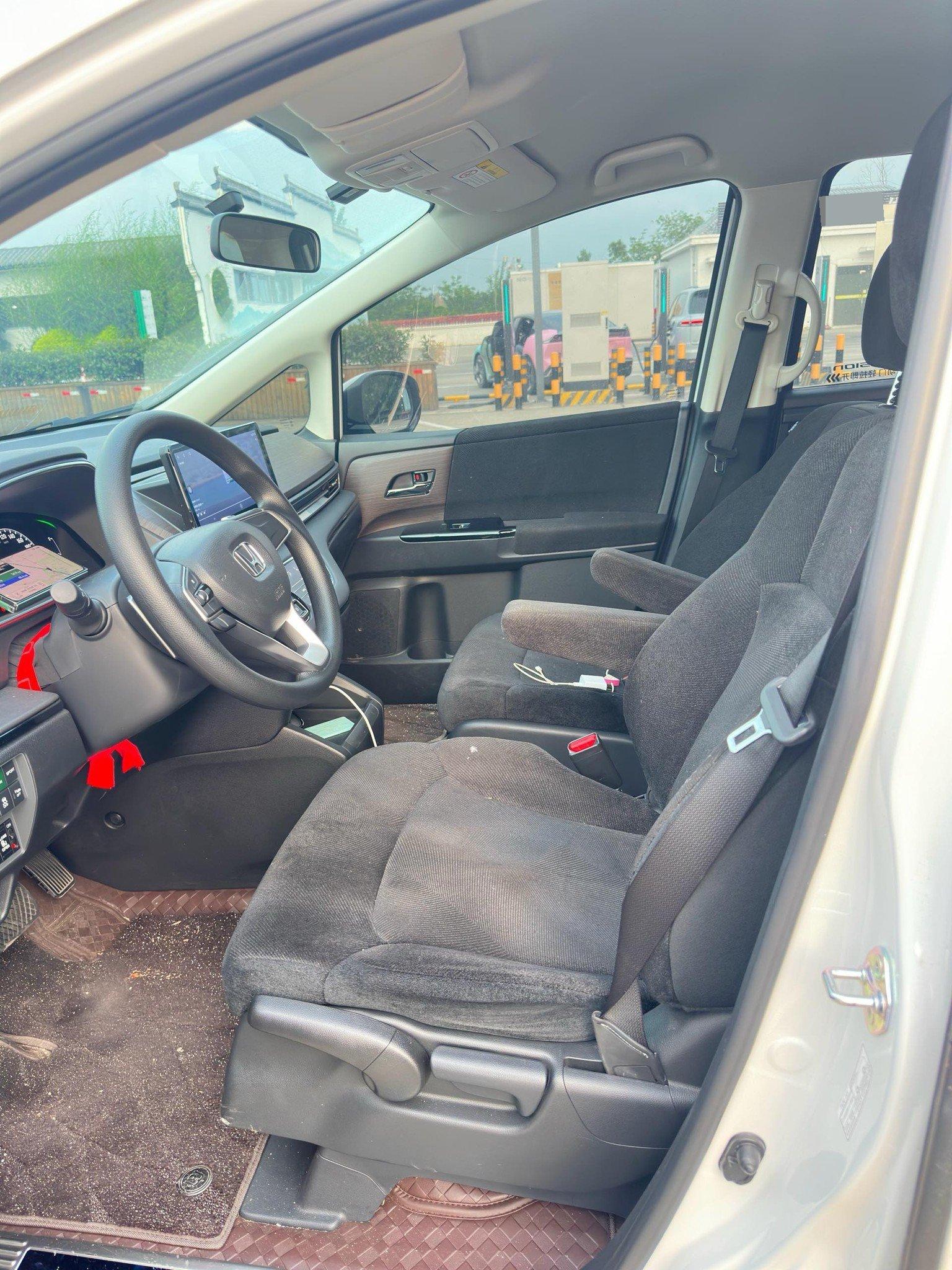 Honda 2026 Odyssey Hybrid 2.0 Stepless Sharp and Pleasant Edition Automatic Gear 7