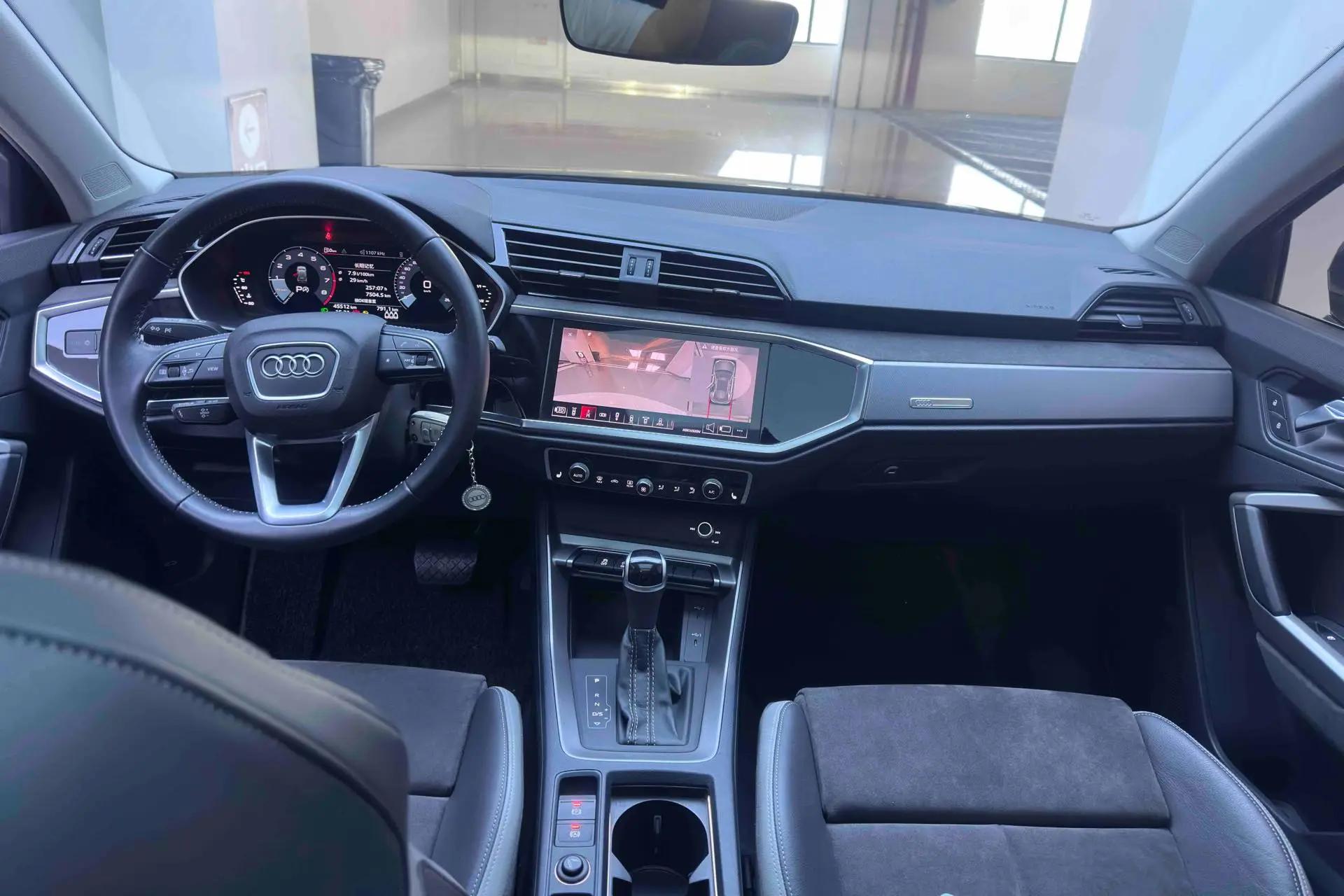 Audi Q3 2022 35 TFSI Fashion Elegant 5