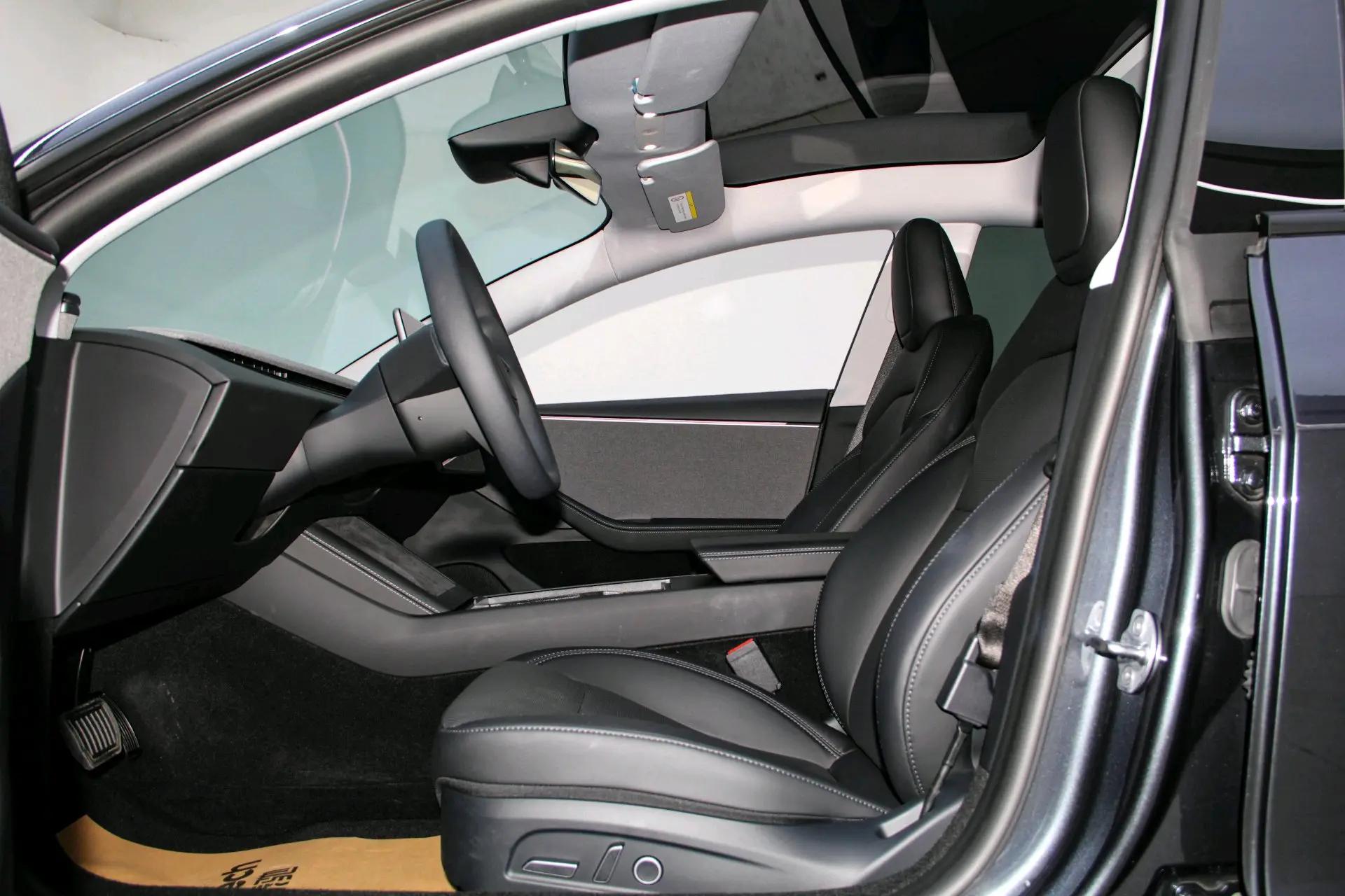 Tesla 2025 Model 3 Rear-Wheel Drive (Refreshed) Automatic 2