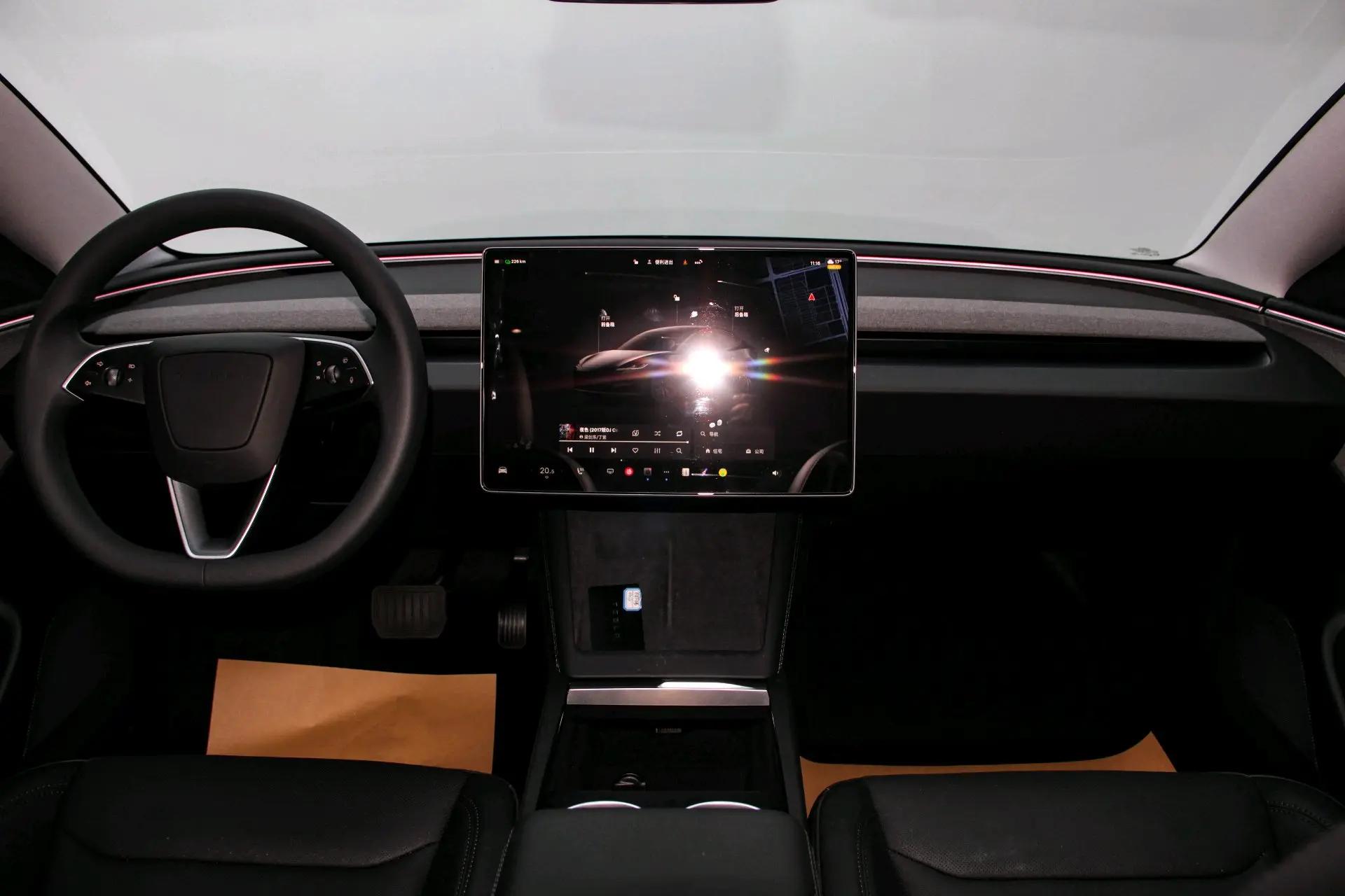 Tesla 2025 Model 3 Rear-Wheel Drive (Refreshed) Automatic 4