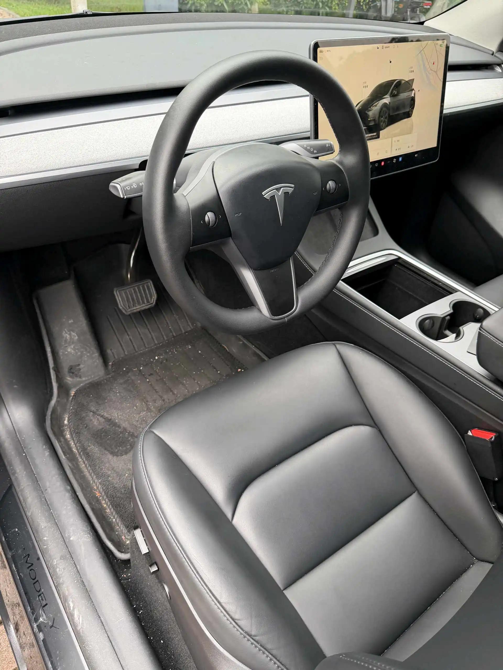 2024 Model Y Rear-Wheel Drive Edition 12