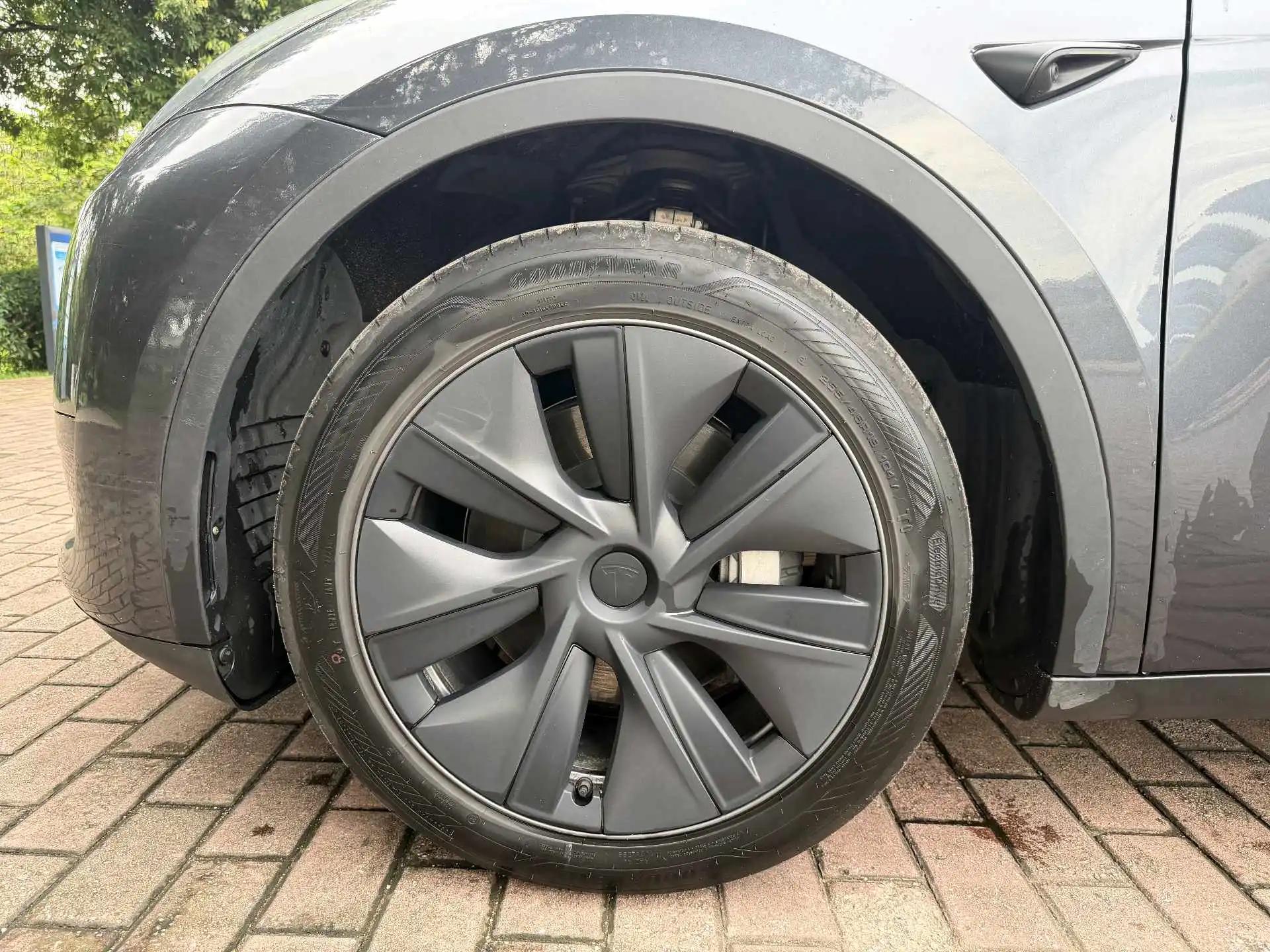 2024 Model Y Rear-Wheel Drive Edition 15