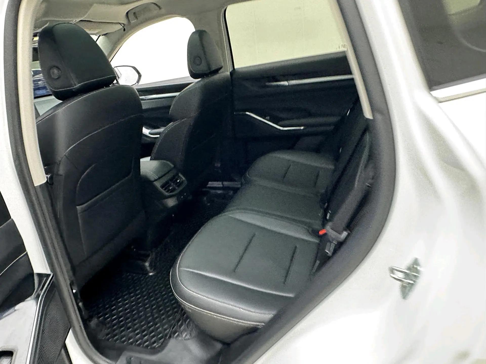 Haval 2024 H6 1.5T Two-Wheel Drive Classic Edition Automatic 2