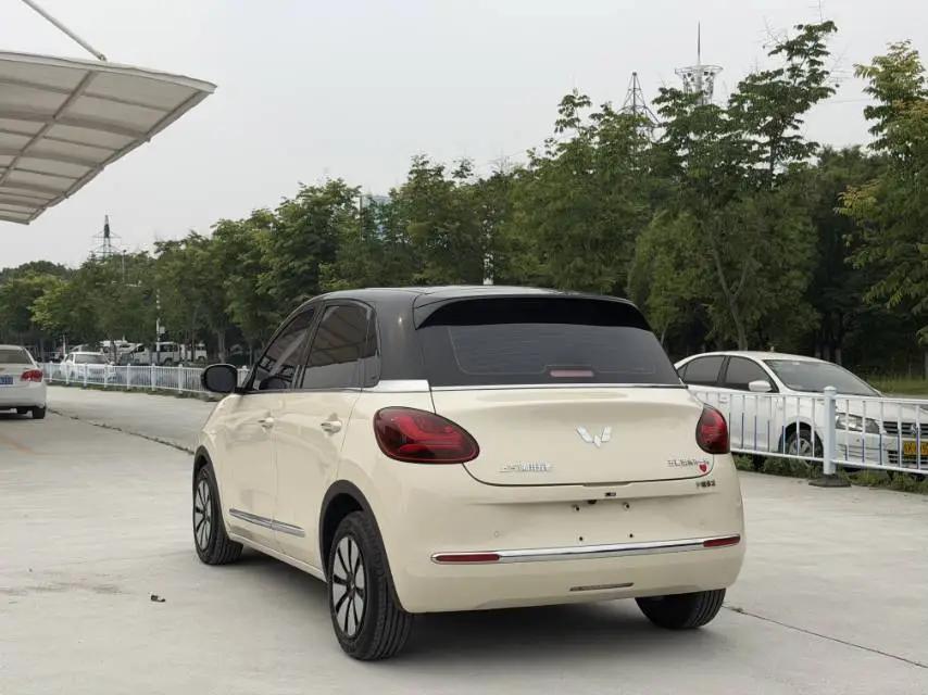 WuLing Plantronics 2024 333km LingBox Connected 7