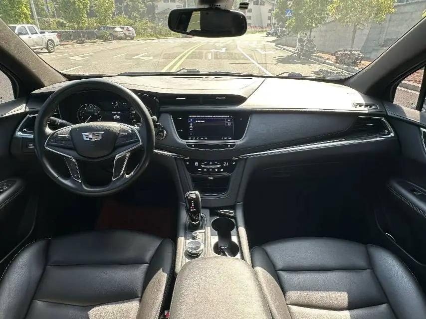 Cadillac XT5 2022 2.0T Two-Drive Luxury Model 9