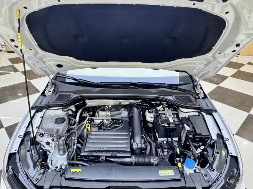Volkswagen 2023 Golf 8 PRO 1.4TSI 280TSI (facelift) automatic 9