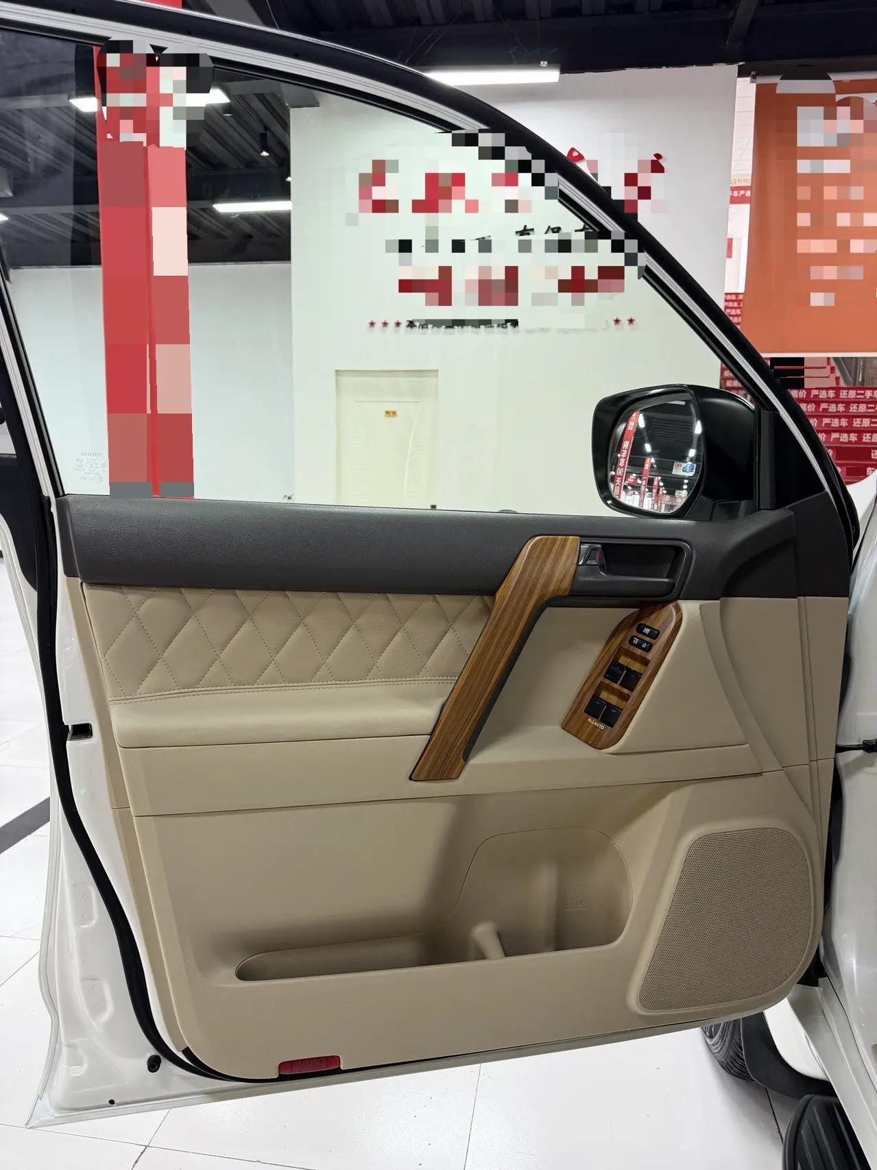 Prado (Imported) 2014 2.7L Automatic Standard Edition 5