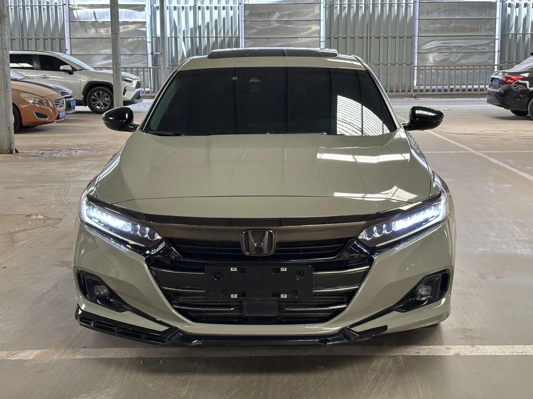 Accord 2022 260TURBO Magic Night Premium Edition 2