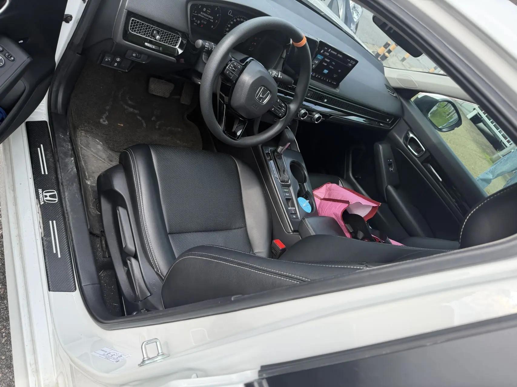 Civic 2022 240TURBO CVT Dynamic Edition 2