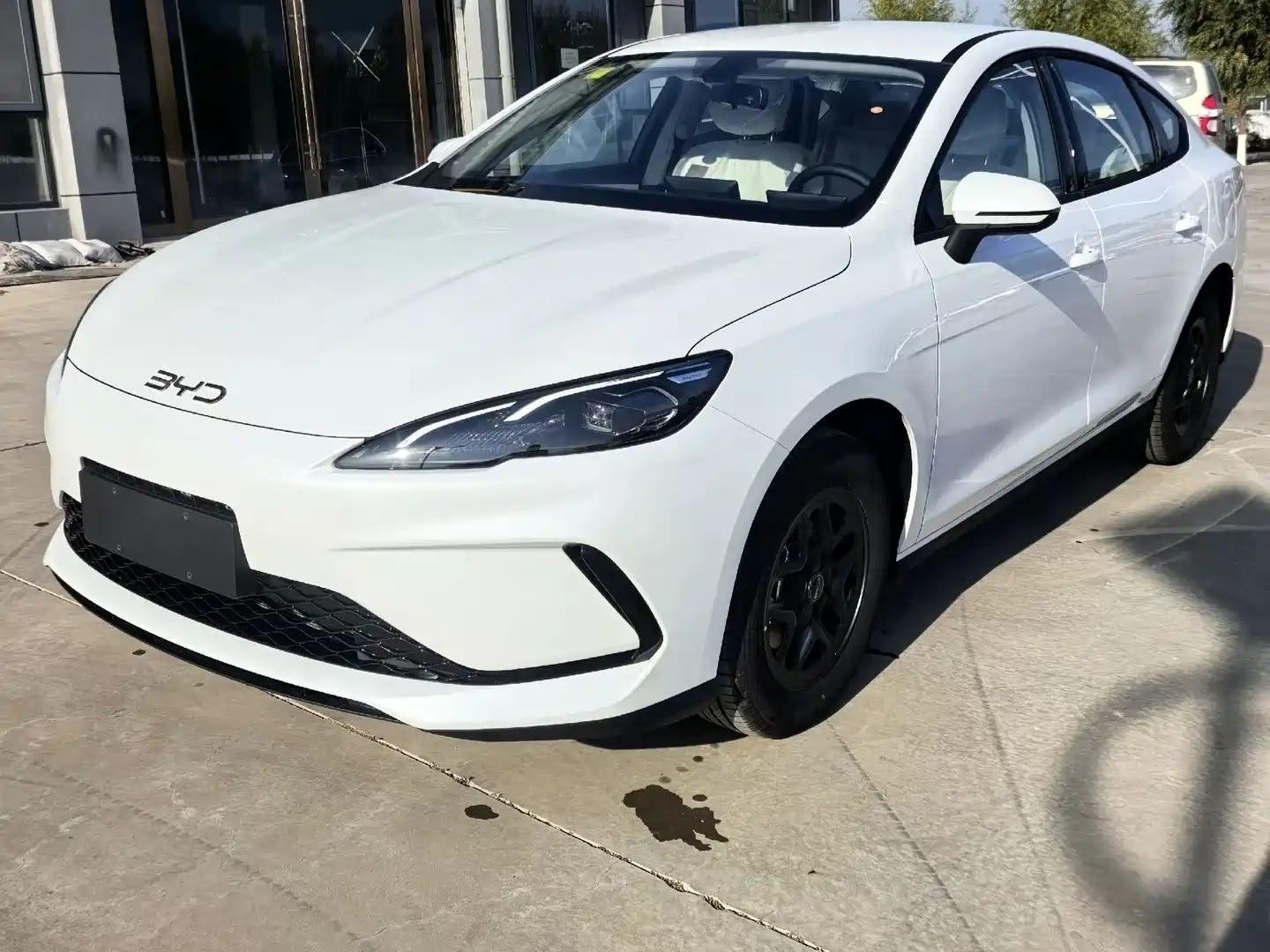 Seal 05 DM-i 2026 DM-i 128KM luxury model