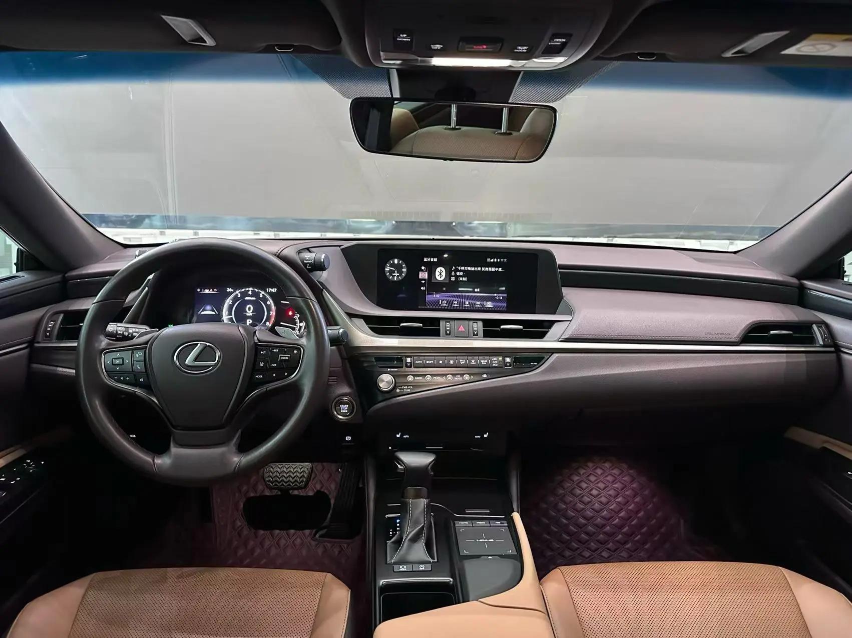 Lexus ES 2021 260 Excellence Edition 4