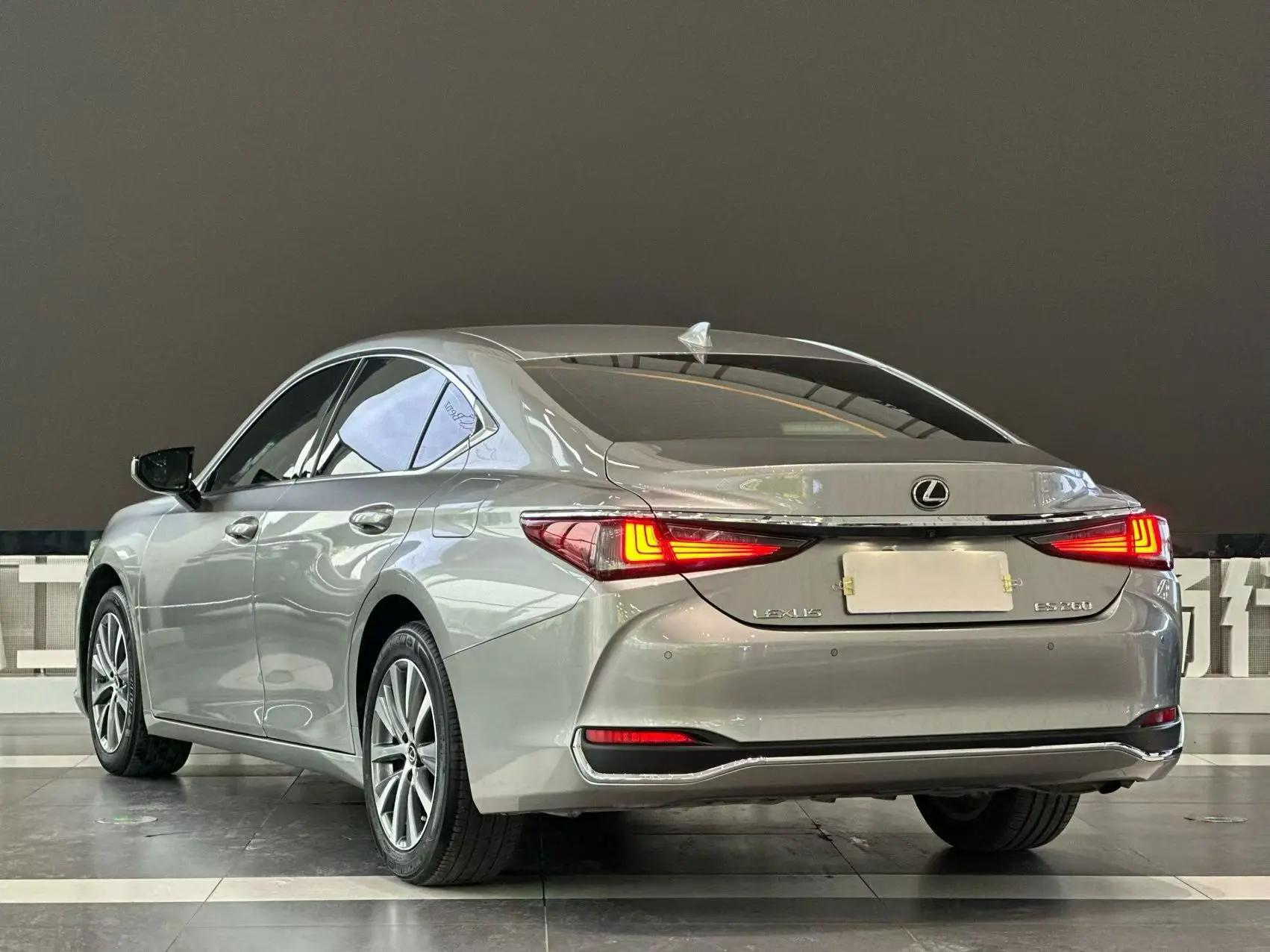 Lexus ES 2021 260 Excellence Edition 8
