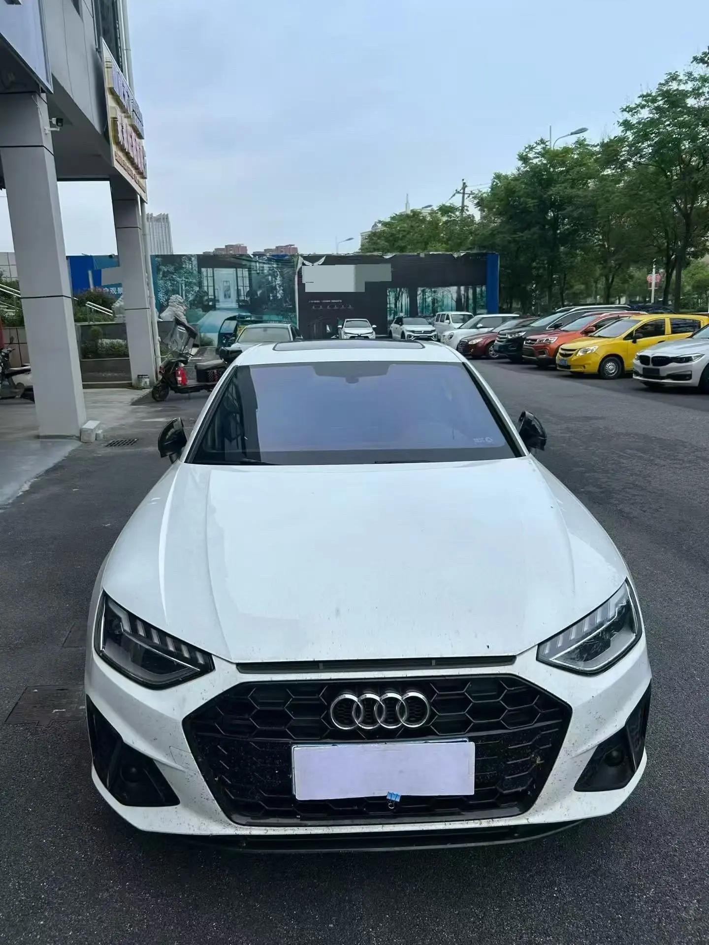 Audi A4L 2022 model, 40 TFSI Luxury Dynamic Edition 4