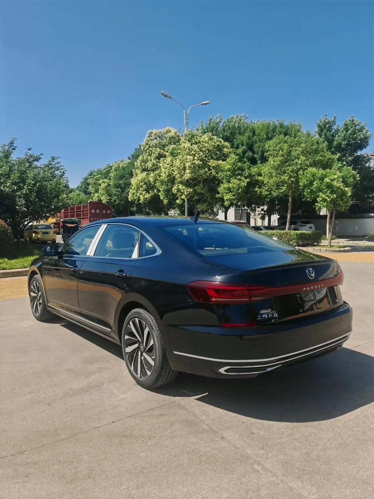 Volkswagen 2026 Passat 2.0TSI 380TSI outstanding star dragon version automatic gear 9