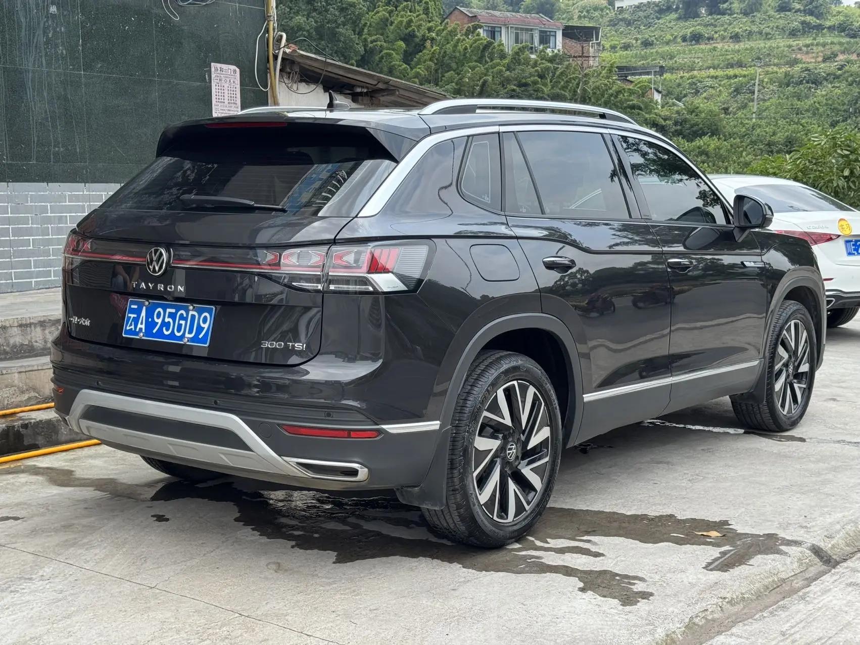 Volkswagen 2024 Tharu 1.5TSI 300TSI Front-Wheel Drive Luxury Plus Advanced Edition Automatic 9