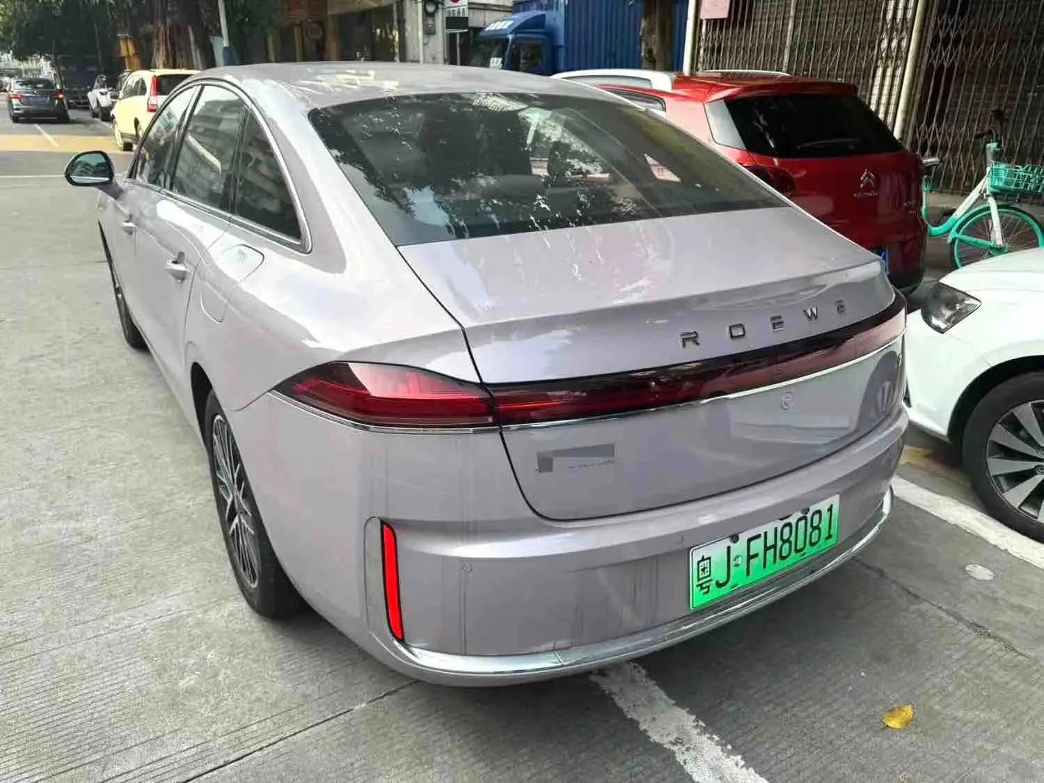 Roewe 2025 M7 DMH 1.5 160km Pleasant Edition Automatic Gear 3