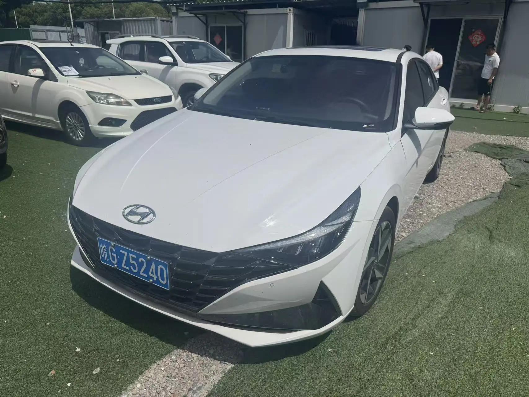 Open image lightbox: Elantra 2022 1.5L CVT GLX Elite Edition